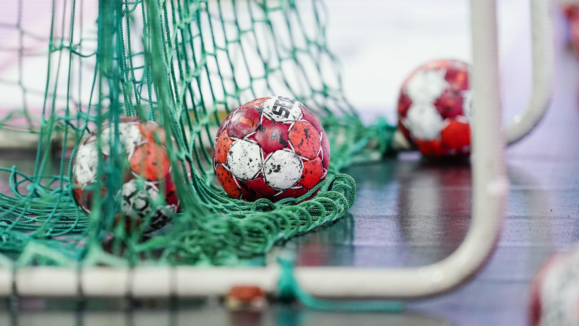 42-mal mussten die Spieler des TSV Bremervörde III bei ihrem Gastspiel in Sittensen den Ball aus dem Tornetz holen.