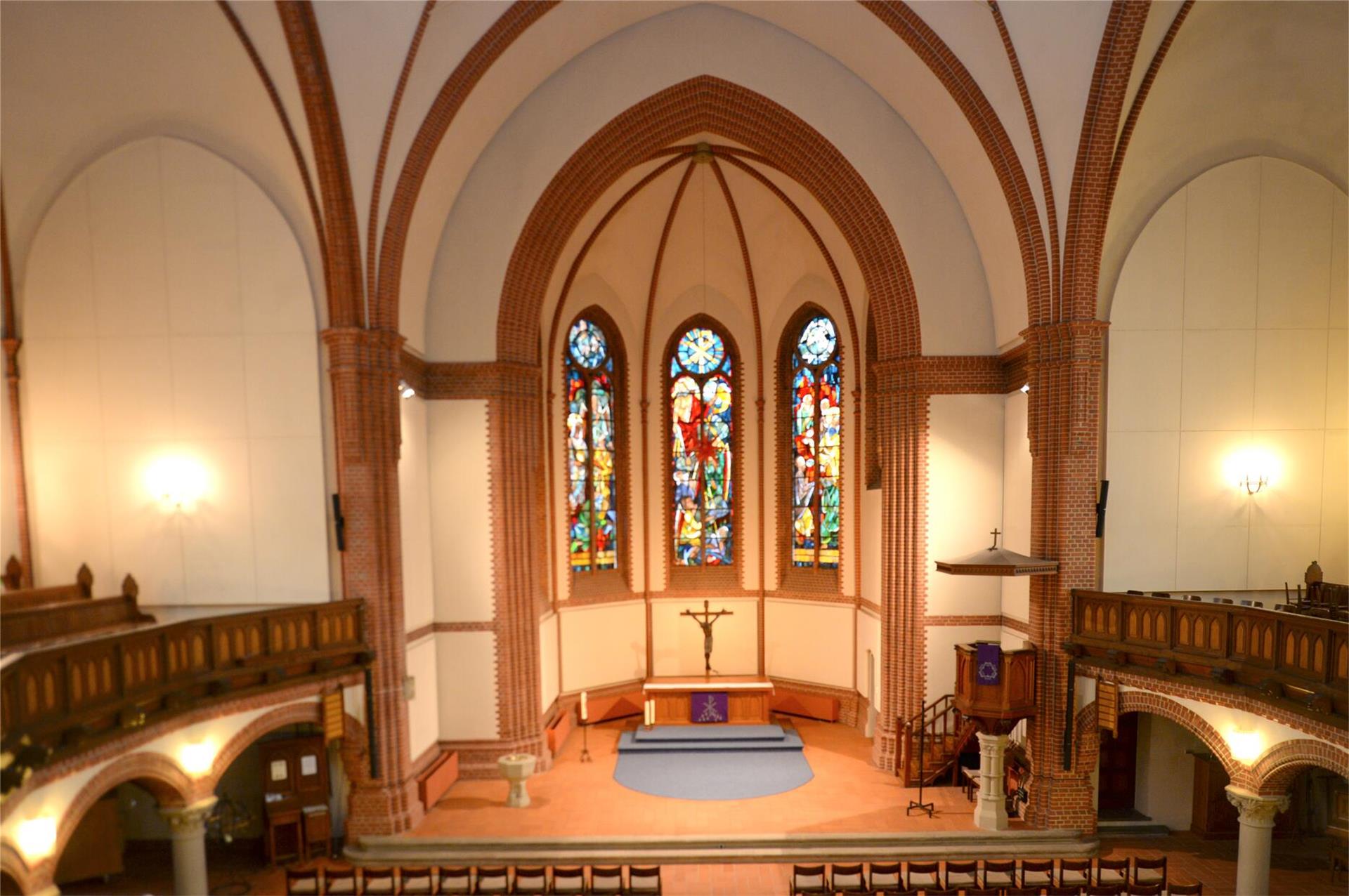 Blick auf einen Altar in der Kulturkirche Bremerhaven. Die Kirche wird mit 60.000 Euro jährlich bis 2029 gefördert.