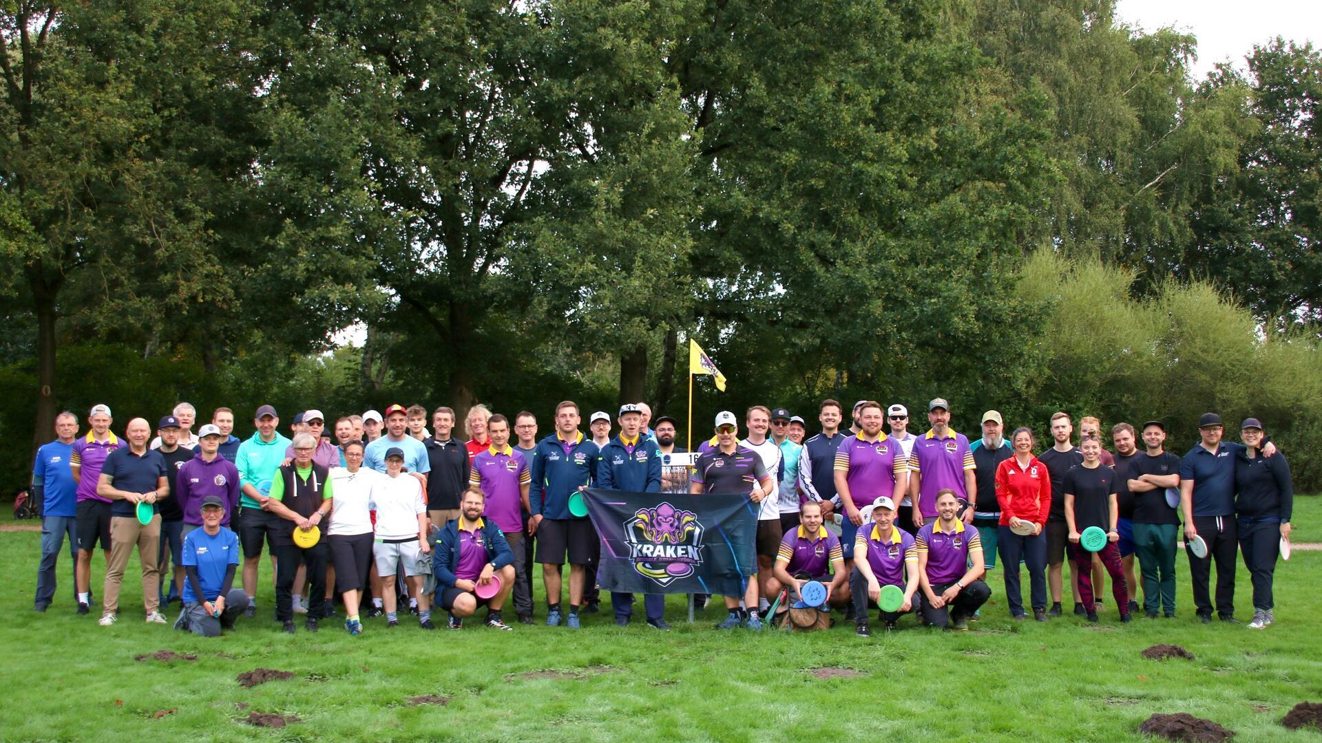 61 Discgolfer nahmen an der Landesmeisterschaft teil und hatten in Bremervörde perfekte Bedingungen.