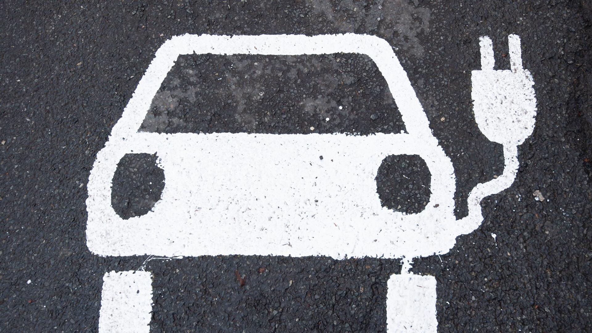 EnBW hat am PENNY in Geestemünde moderne Schnellladesäulen installiert. Ein weiterer Schritt für E-Mobilität im Alltag.