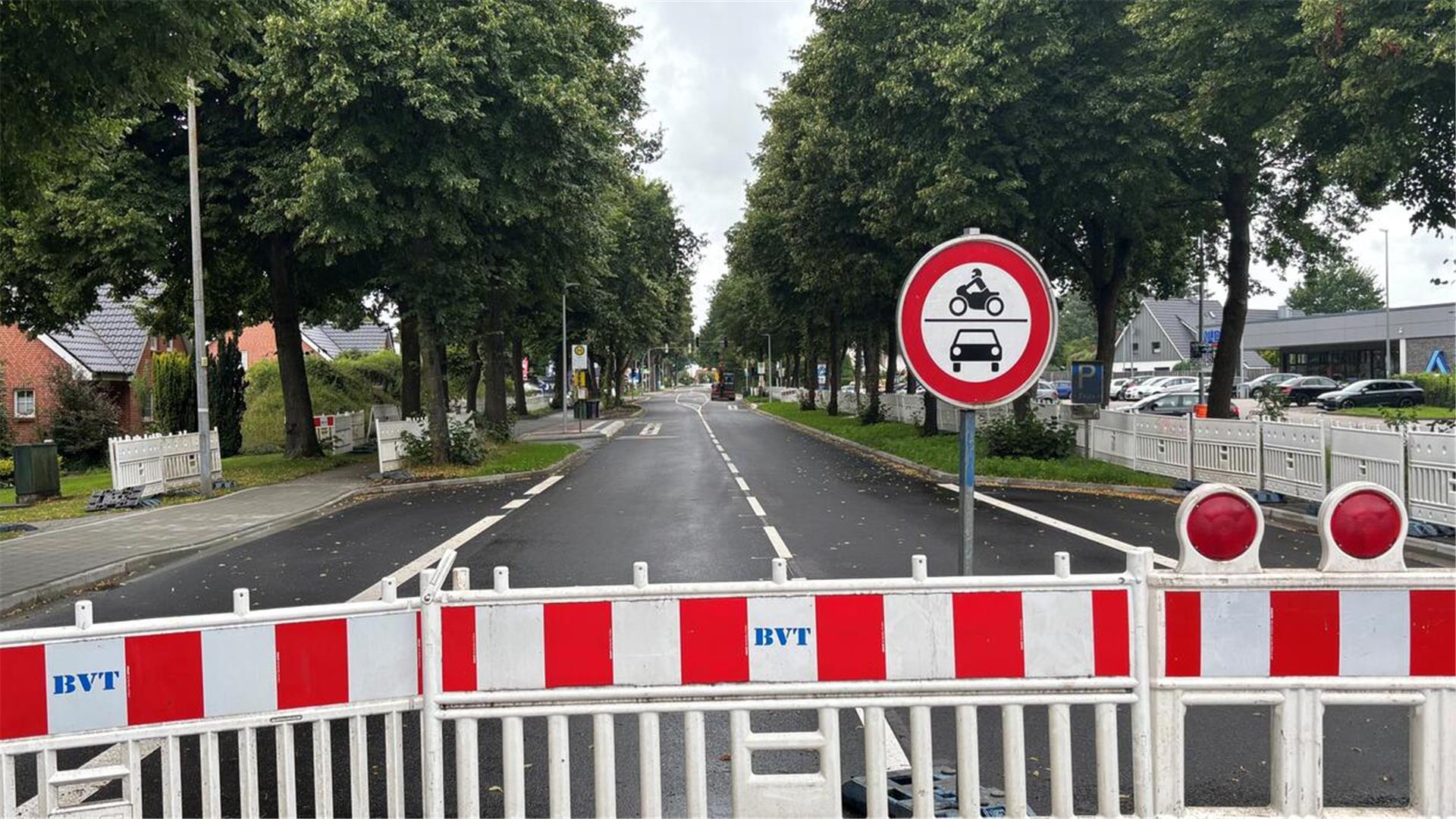 Ab Donnerstagmittag ist die Wesermünder Straße wieder durchgehend befahrbar. 