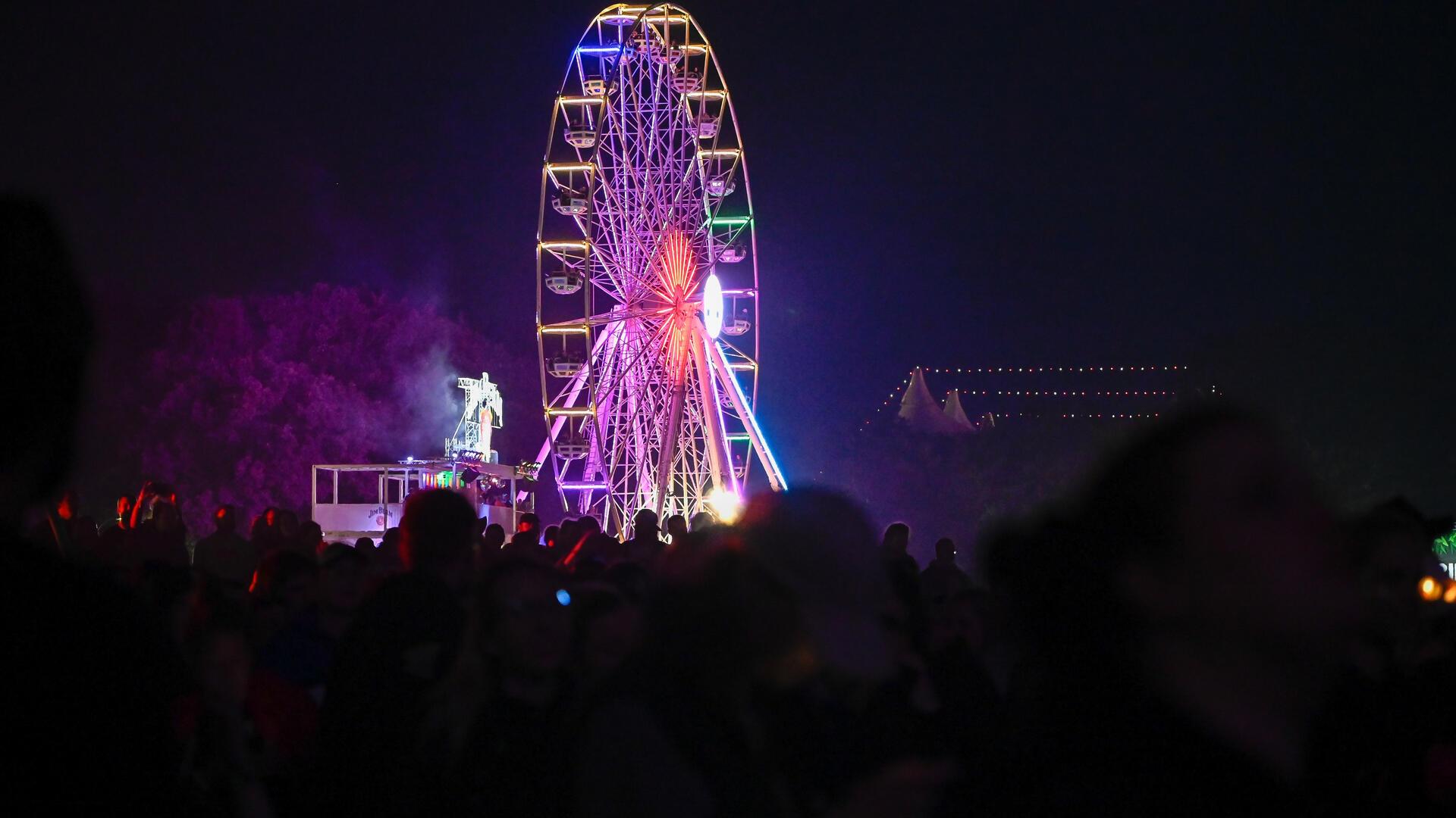 Party, Matsch und Sonne: Der Hurricane-Samstag in Bildern Am Samstag ging die Party in Scheeßel weiter: Es gab wieder einiges zu entdecken und zu erleben.
