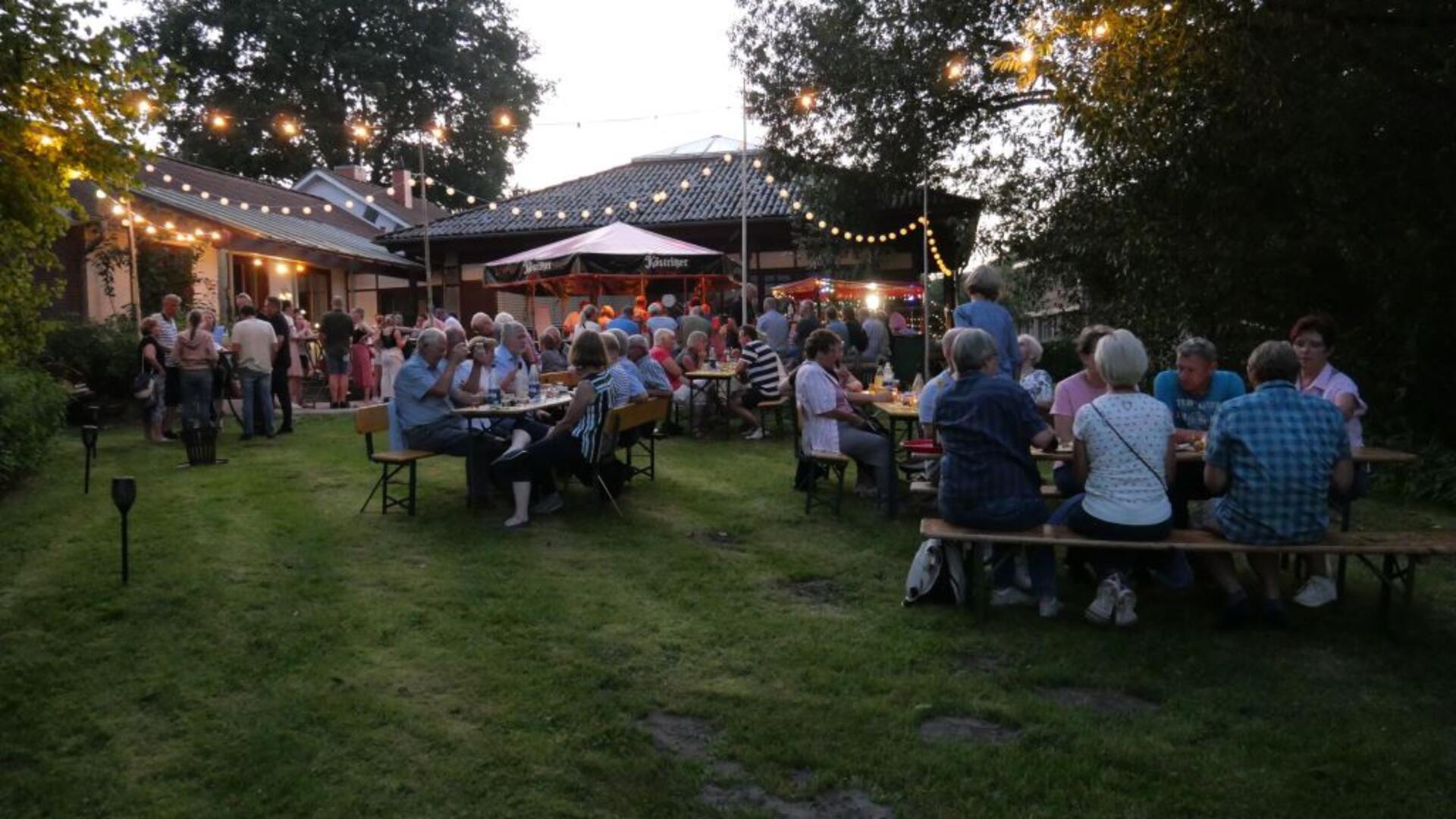 Am Sonnabend, 13. September, wird in Oerel wieder ein Weinfest gefeiert. Jeder ist dort herzlich willkommen. 