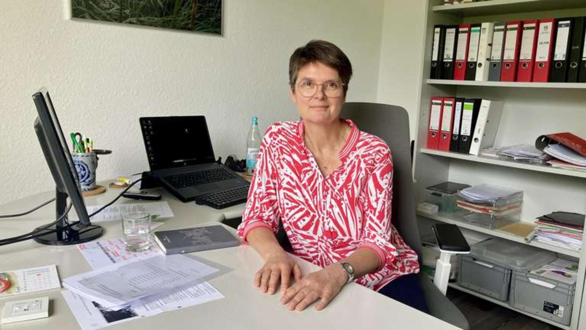 Anke Dittmers koordiniert die Einsätze der Dorfhelferinnen in den Bereichen Bremervörde, Rotenburg und Stade.