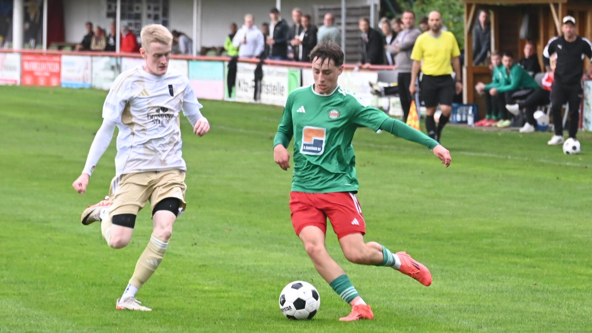 Anton Brisevac (re.) erzielte das wichtige 1:0. Es war der erste Kreisligatreffer für den jungen BSC-Spieler.