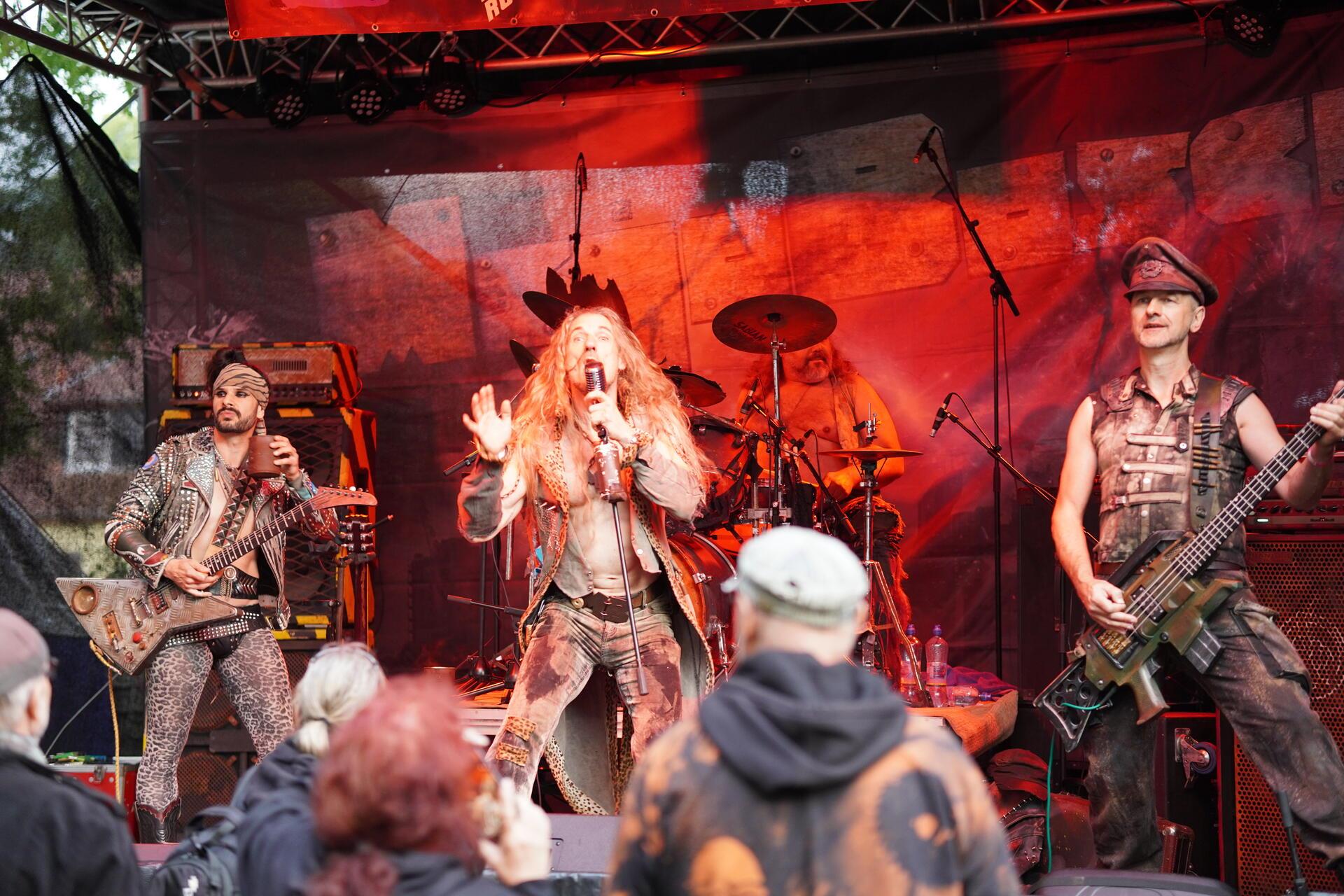 Apokalyptischer Rock von Megabosch. 