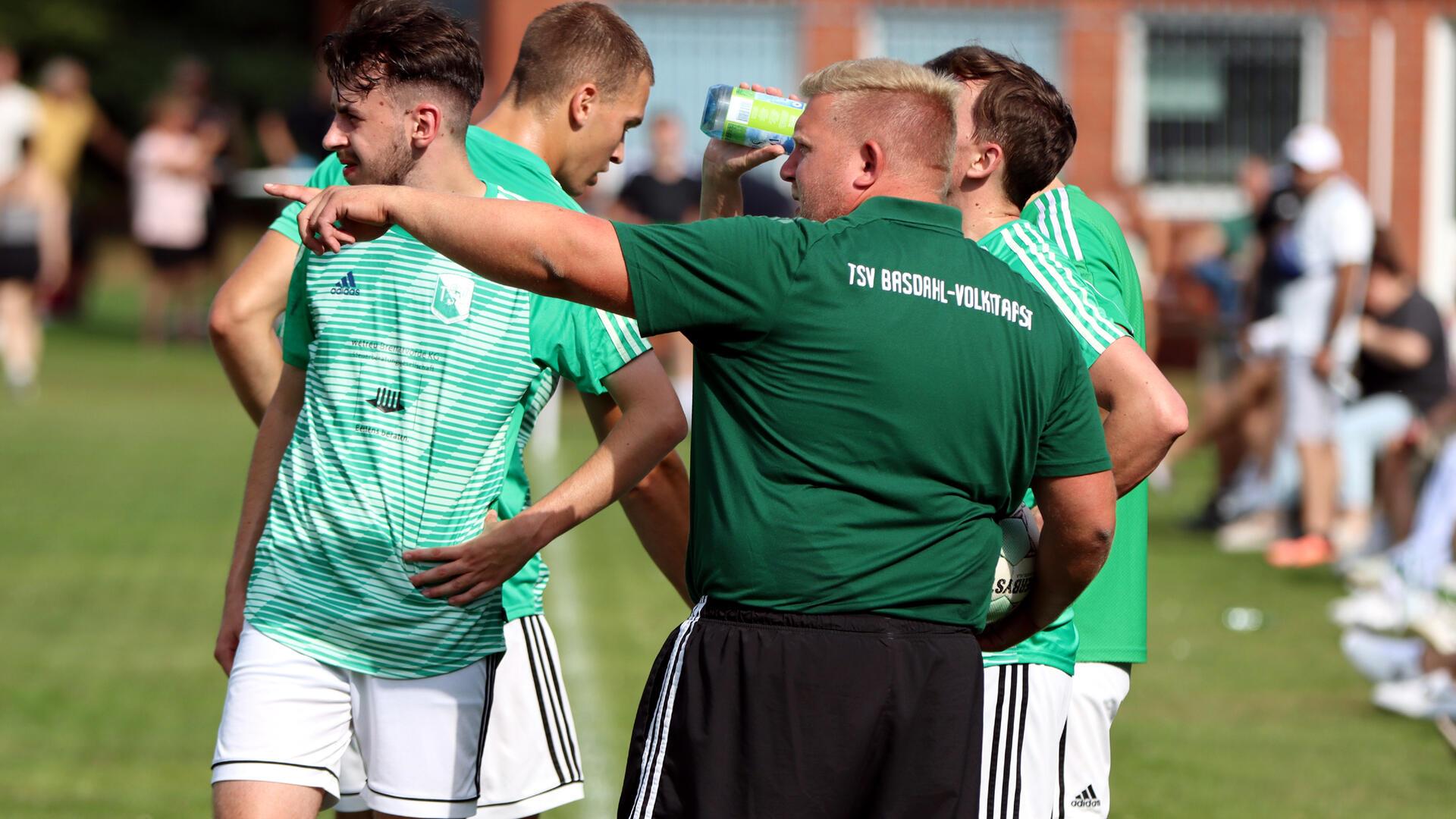 Basdahl/Volkmarsts Trainer Kevin Peimann erwartet mit seinem Team den Kreisliga-Tabellenführer MTSV Selsingen. 