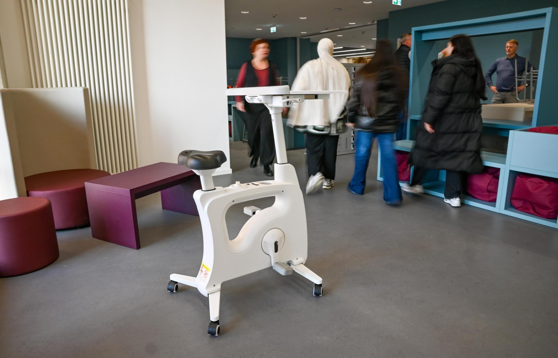 Bauherren, Planer und Kollegium stellen uns ihre neuen Schulen vor. Hier zeigen ...