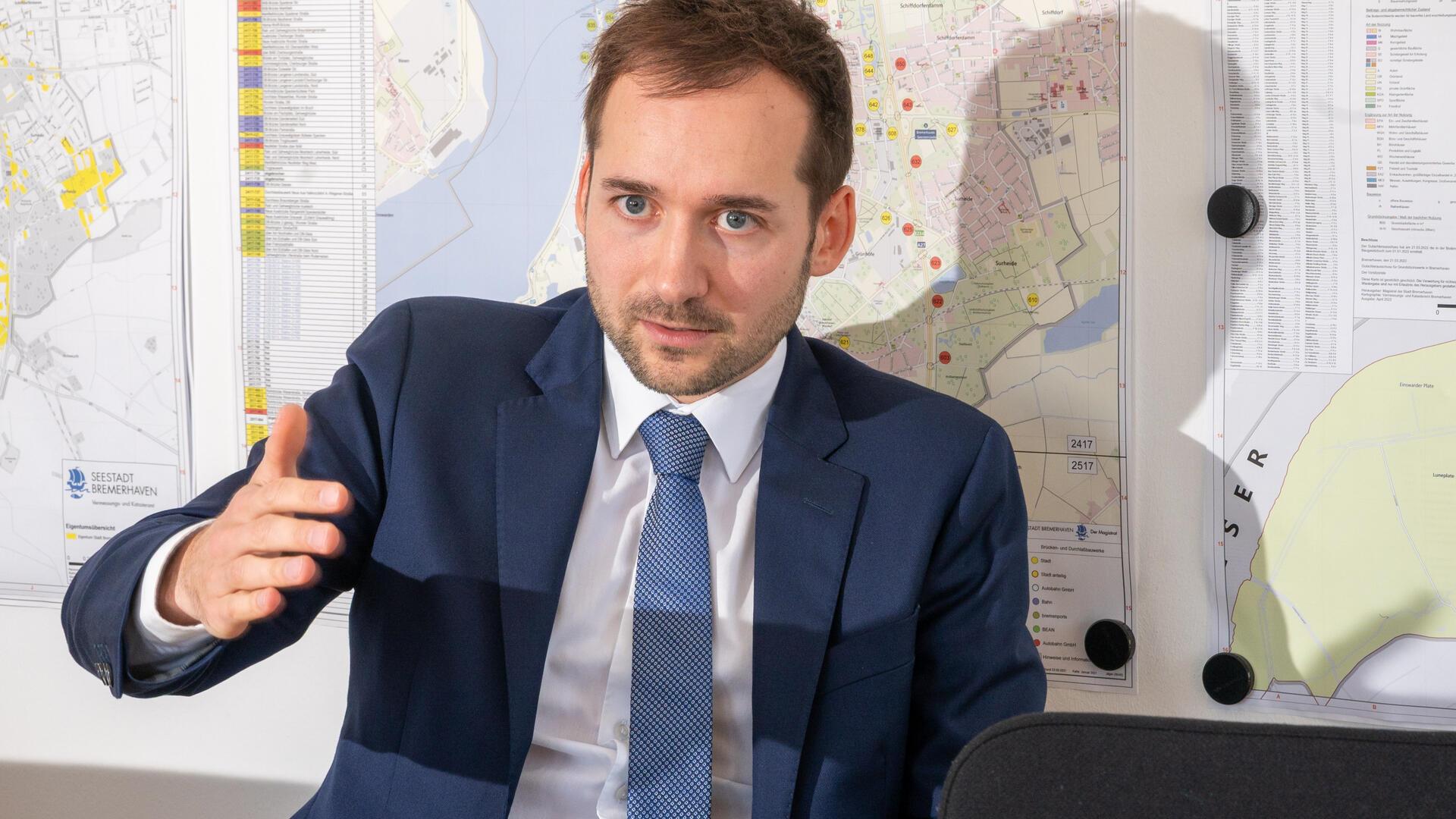 Vier Stadtteile, vier Realitäten - Podiumsdiskussion zum Heimat-Check Maximilian Charlet