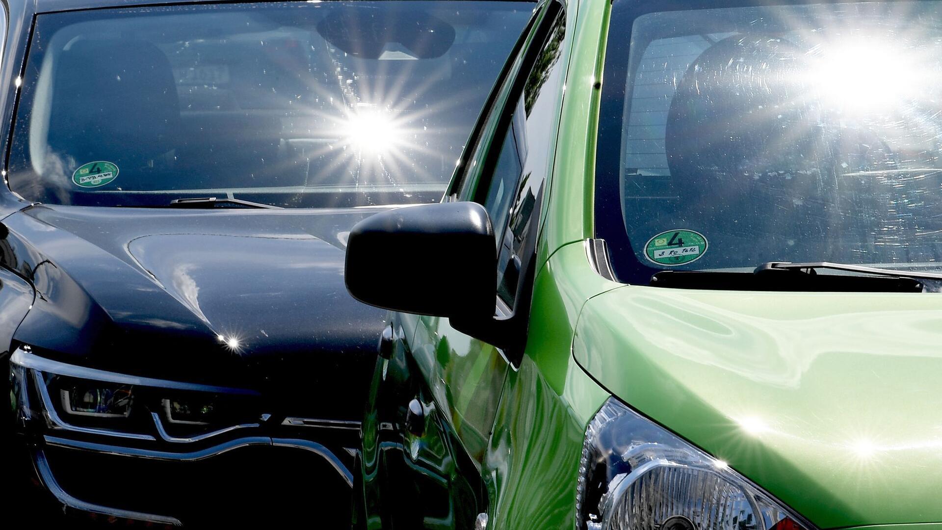 Bei Hitze kann es im Auto schnell sehr heiß und gefährlich werden. In Visselhövede waren jetzt Kinder in einem Auto eingeschlossen. (Symbolbild)