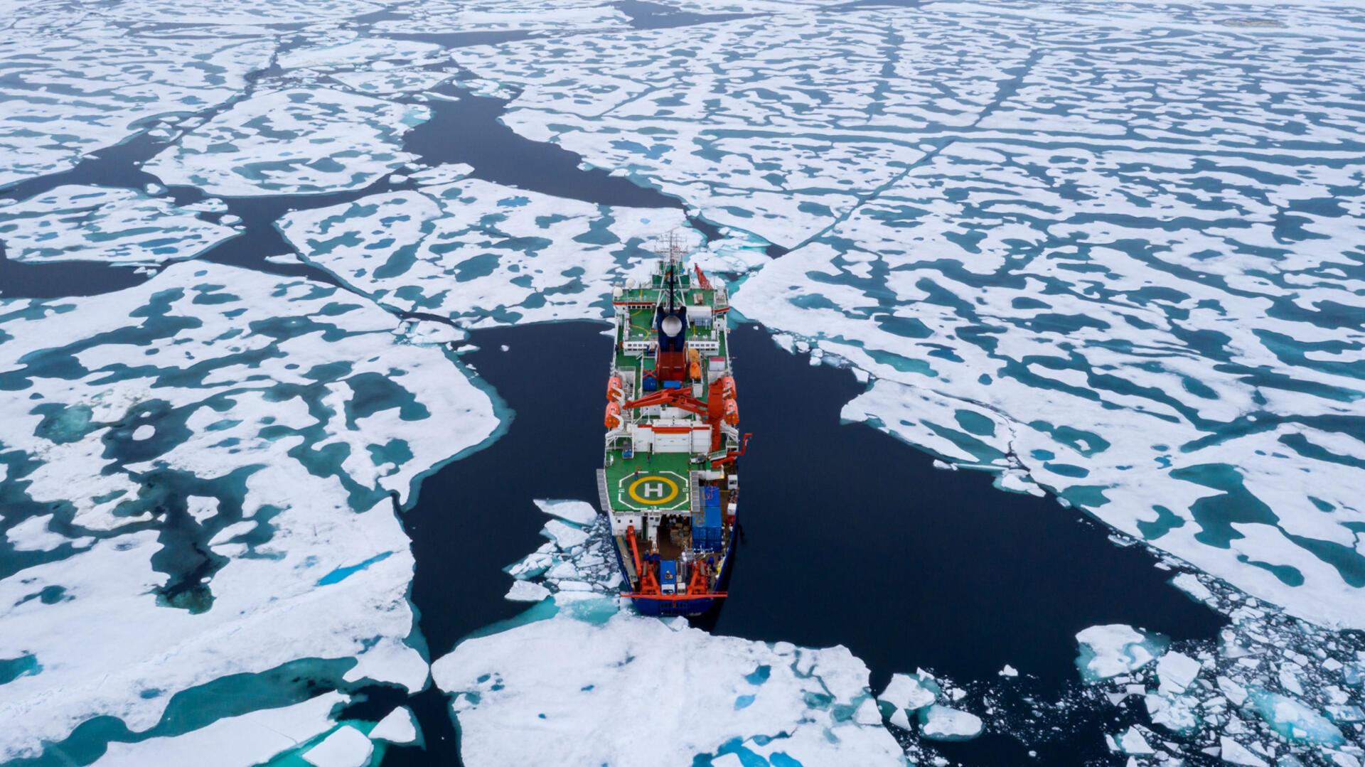 Polarstern bei der MOSAiC-Expedition