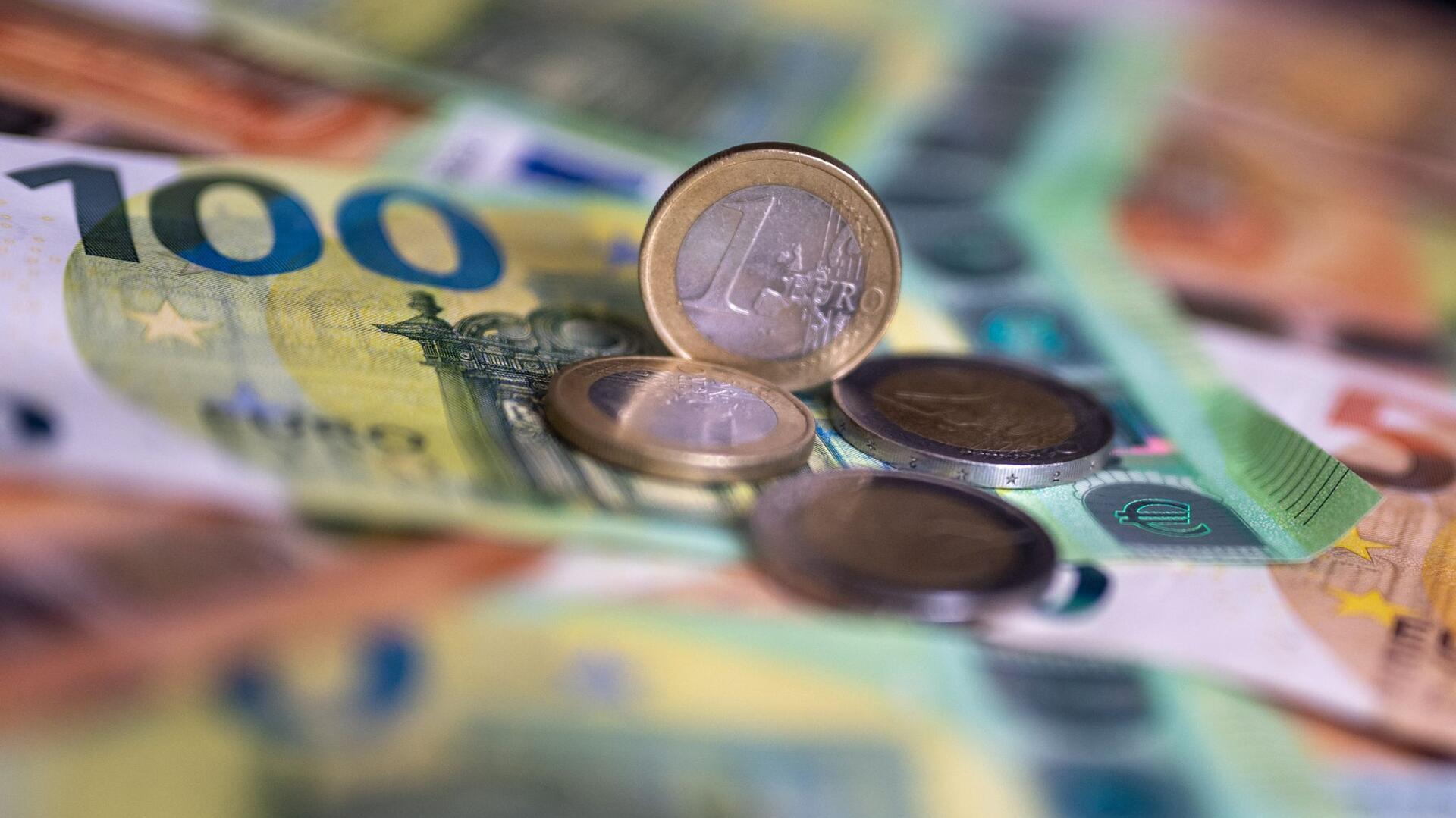 Geld. Bei der Sitzung der Stadtverordnetenversammlung am 26. Juni geht es auch um finanzielle Entscheidungen – etwa zum Haushalt, Gebühren und Fördergebieten.