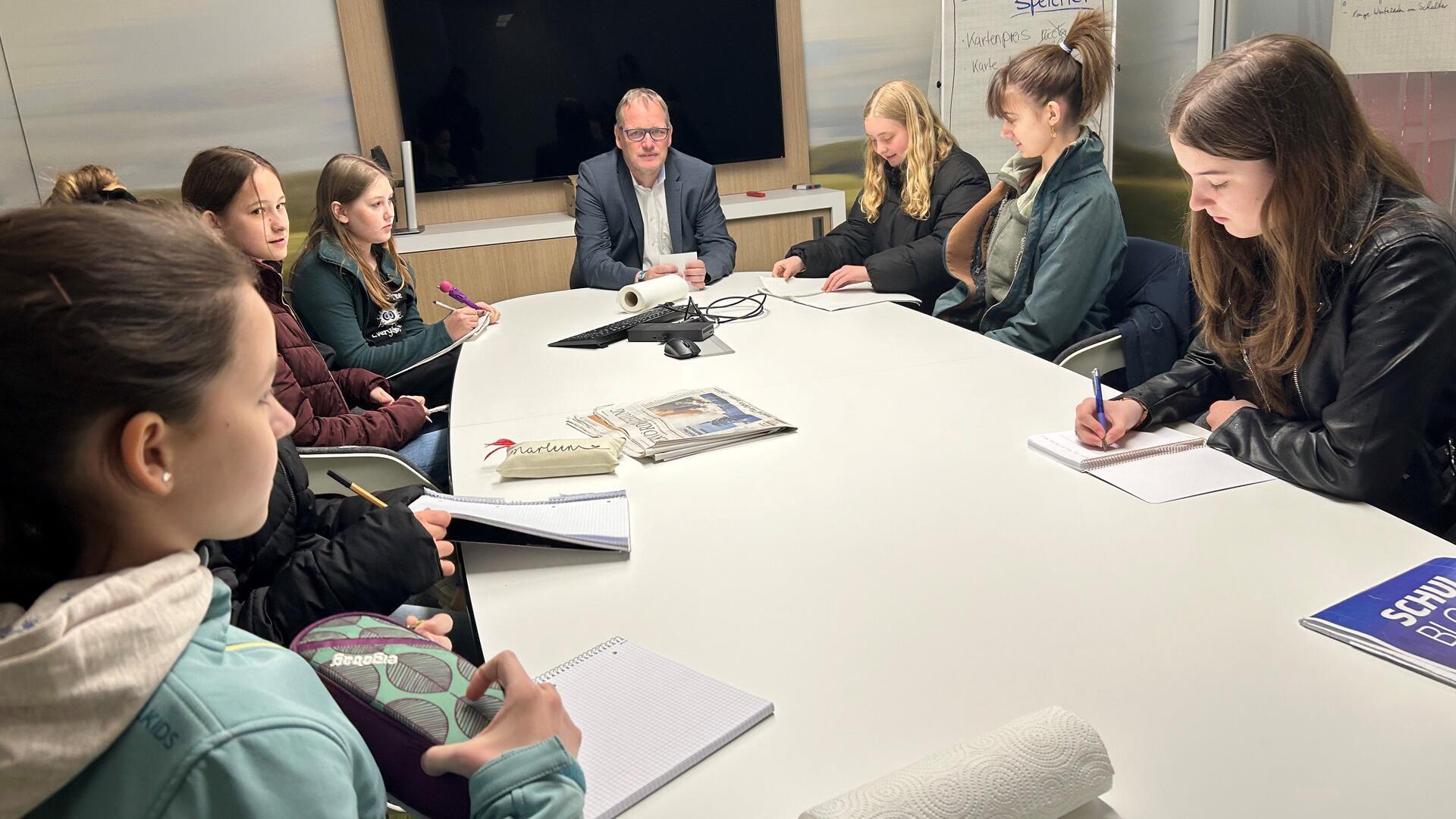 Junge Journalisten berichten vom Zukunftstag bei der Zevener Zeitung
