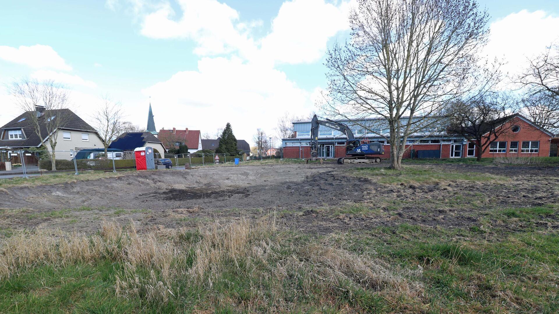 Die frei gewordene Fläche in Uthlede: Hier soll ein neuer Kindergarten entstehen