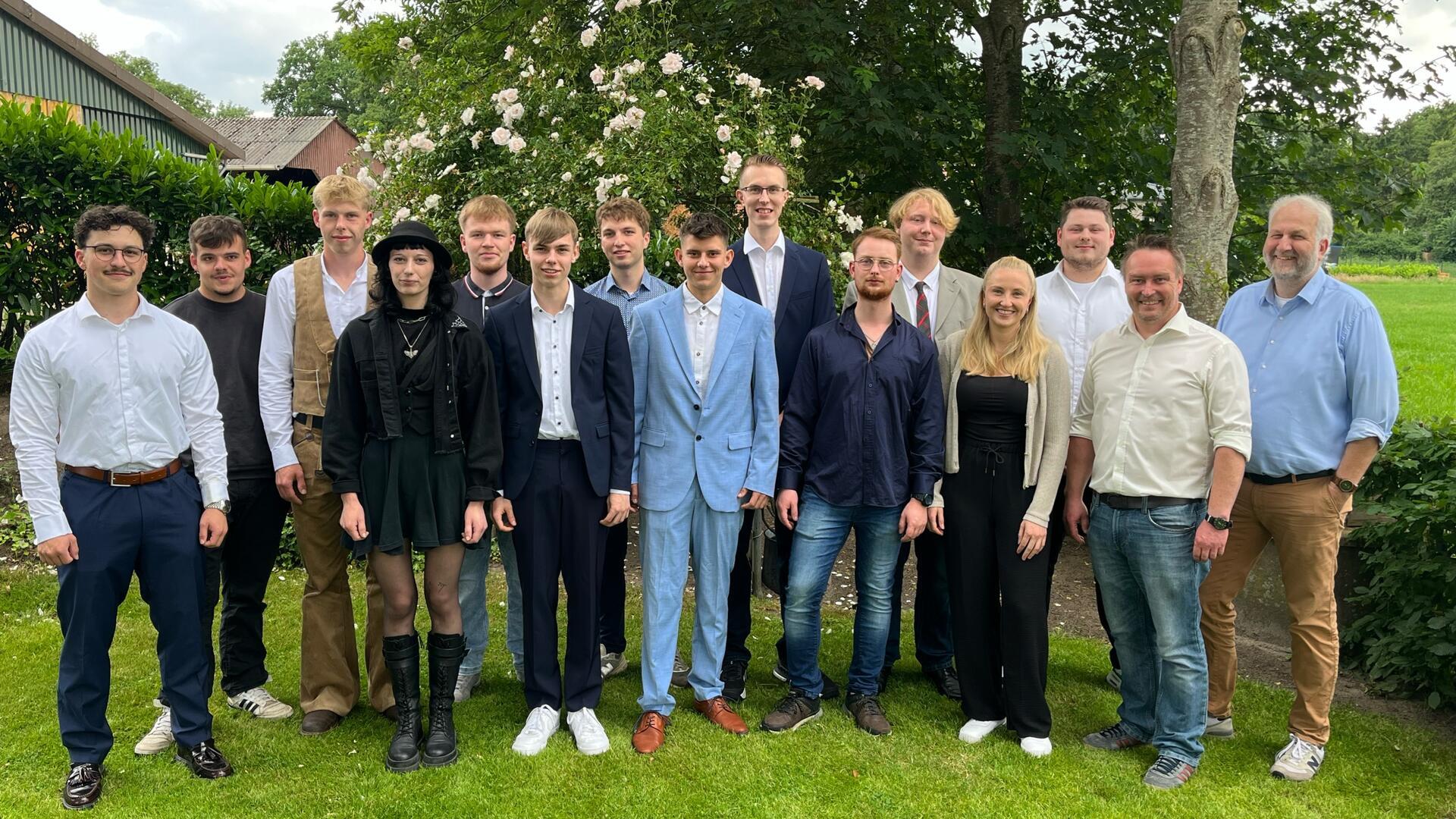 Kreishandwerkerschaft spricht Tischlergesellen frei