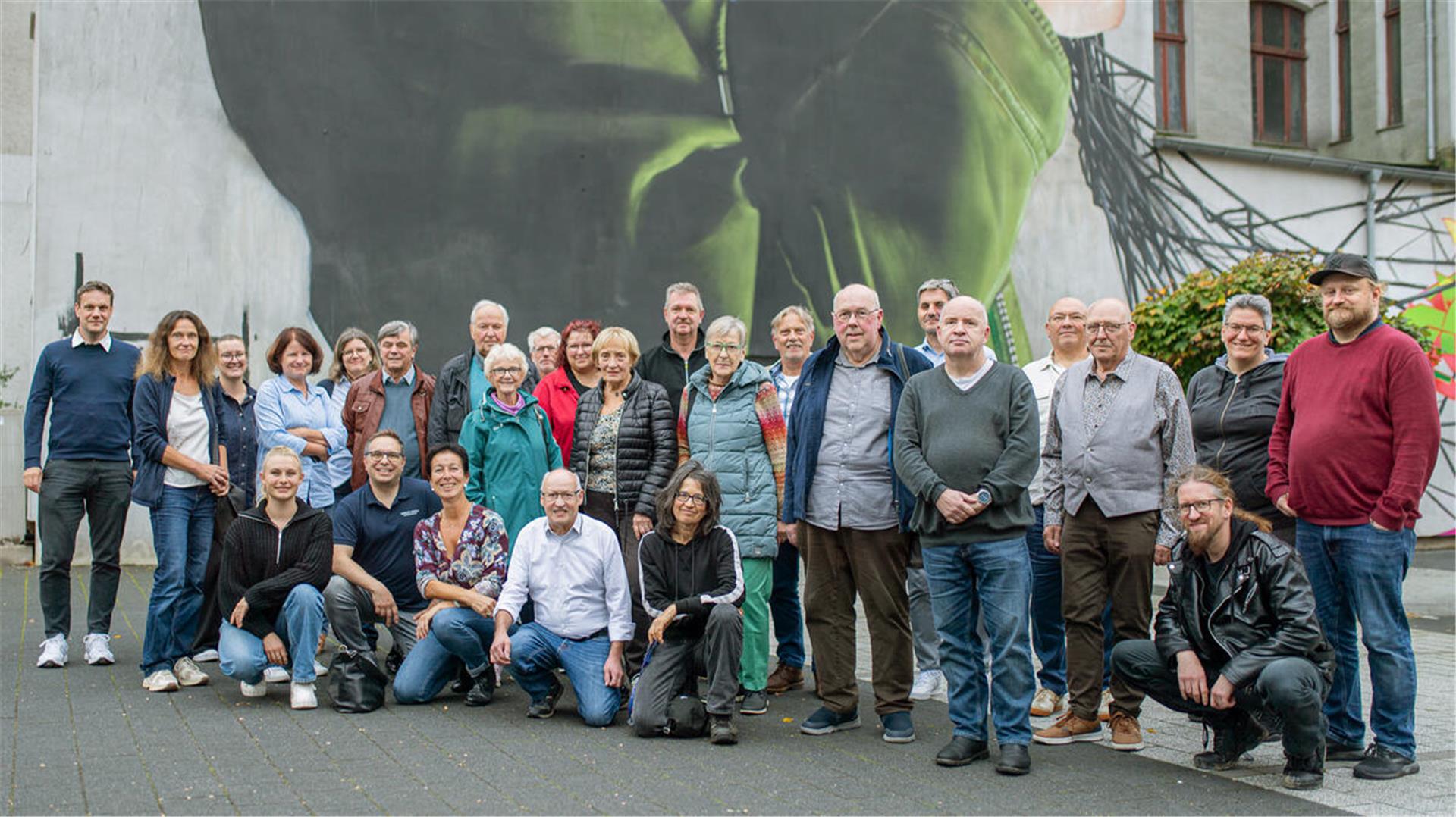 Freie Mitarbeiter der NORDSEE-ZEITUNG mit Redakteuren der NZ beim Treffen in Bremerhaven.