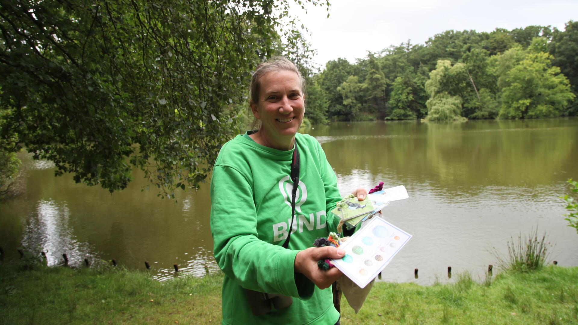 Christina Sommer vom BUND ist ständig mit Kindern in der Natur. 
