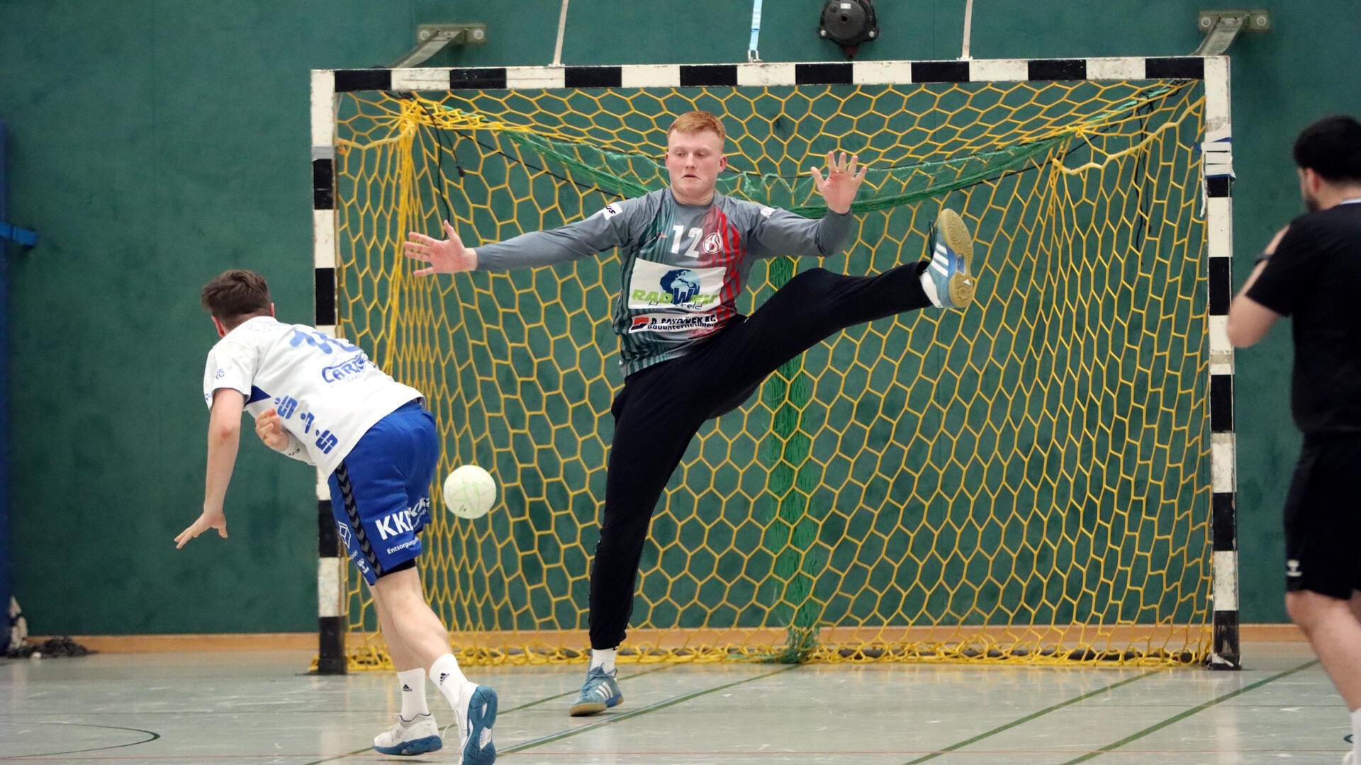 Cornelis Buijs musste Stammkeeper Steffen Krange früh ersetzen und war oft chancenlos gegen treffsichere Gäste.