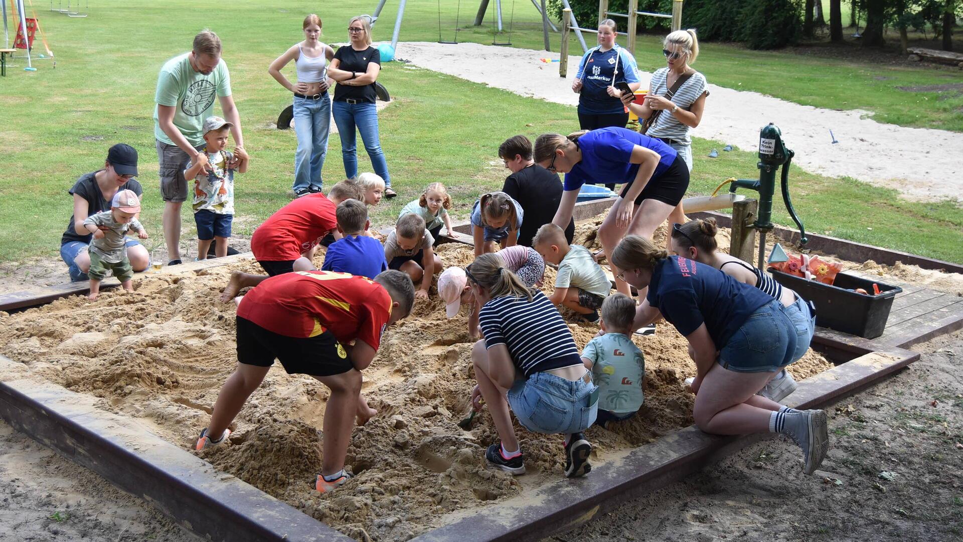 Das Dorffest in Augustendorf bot nicht nur der jüngeren Generation jede Menge unterhaltsames Programm.