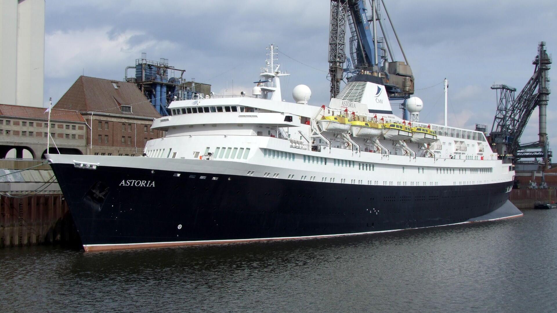 Das Kreuzfahrtschiff „Astoria“
