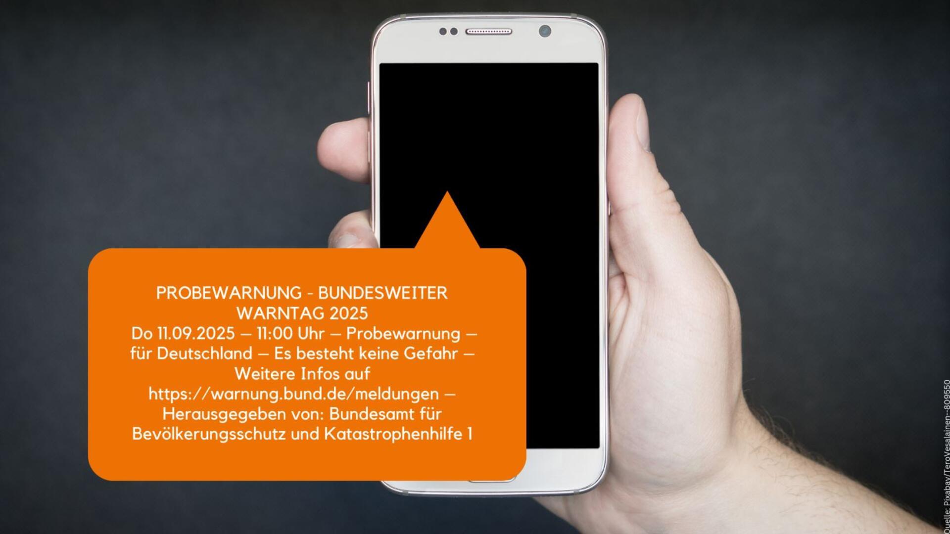 Das Smartphone im Blickpunkt: Mit diesem Foto weist der Landkreis Rotenburg auf den Warntag am Donnerstag hin.