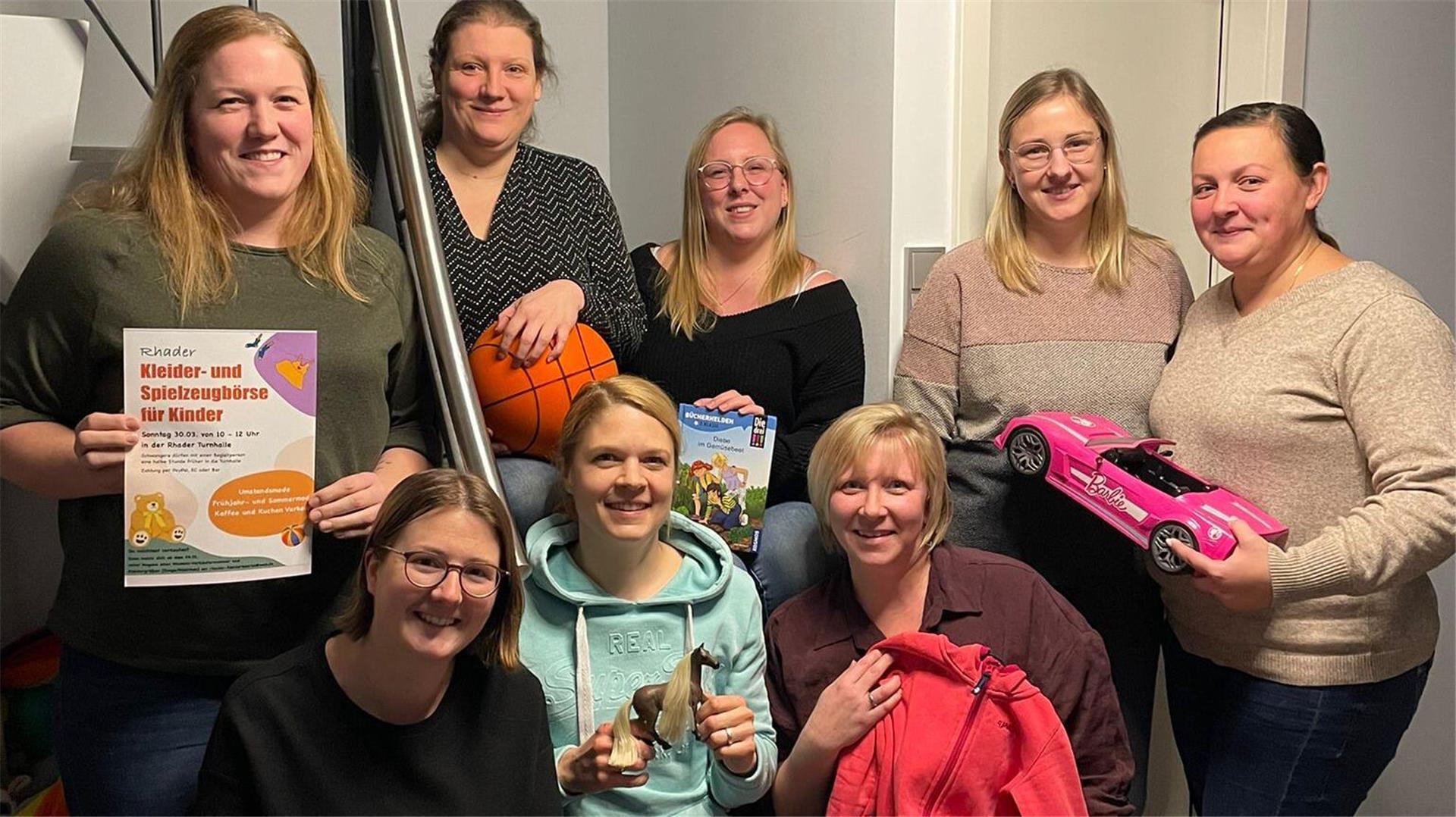 Das neue Team der Rhader Kleider- und Spielzeugbörse.