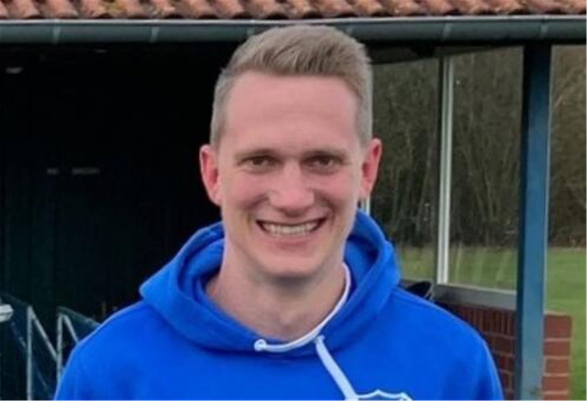 Dem verletzten Spielertrainer Eick Gerken war nach dem Schlusspfiff nicht mehr zum Lachen zumute: „Dieses Spiel dürfen wir nie verlieren“, ärgerte er sich. 