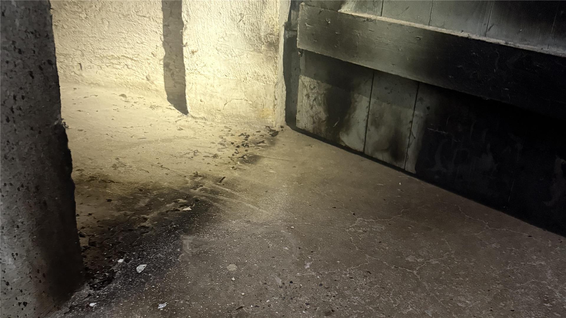 Brandschaden im Keller eines Hauses.