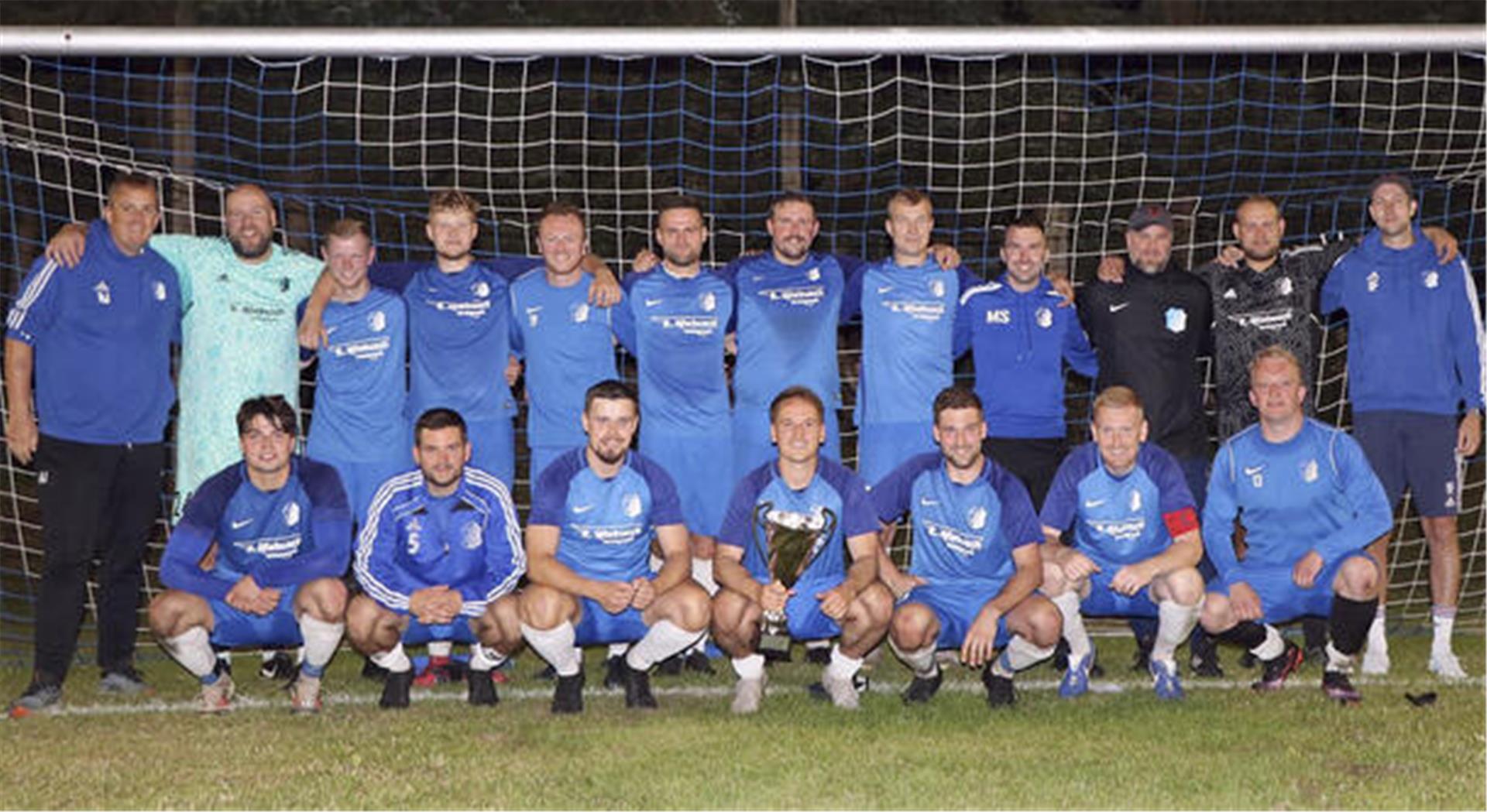Der FC Alfstedt/Ebersdorf gewann zum dritten Mal in Folge den Geestequelle-Cup, das Fußballturnier der Samtgemeinde Geestequelle.