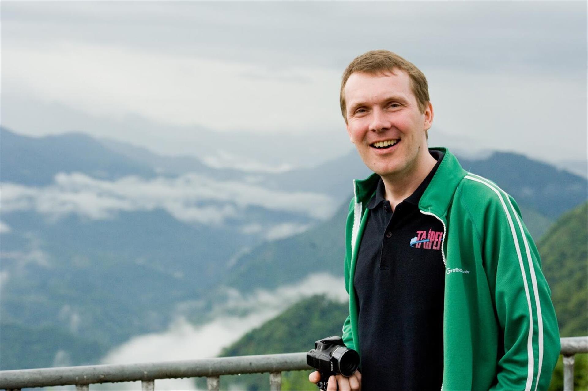 Der Journalist und Autor Klaus Bardenhagen berichtet im Logehuus von Taiwan. 