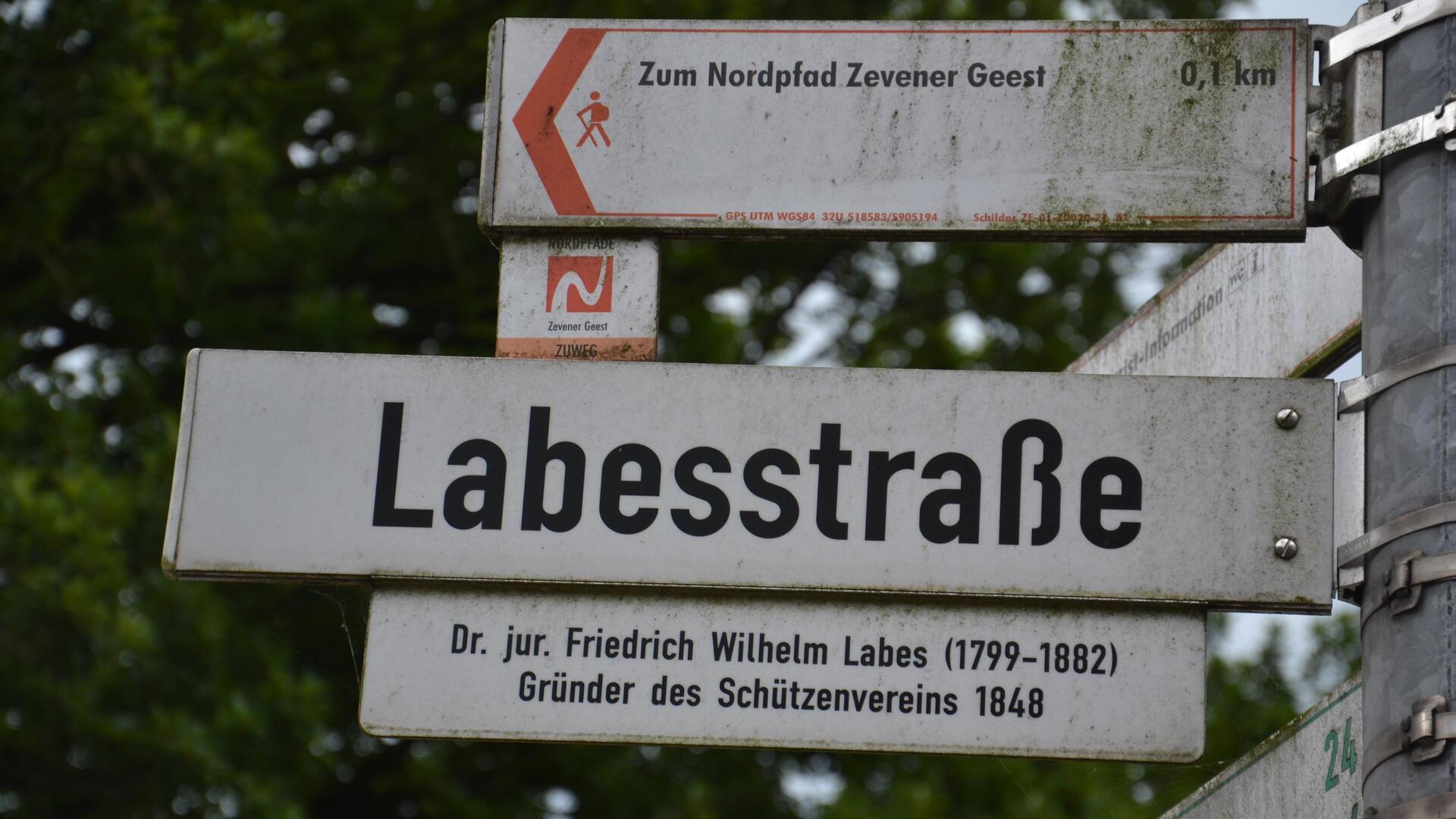 Straßenschild Labesstraße