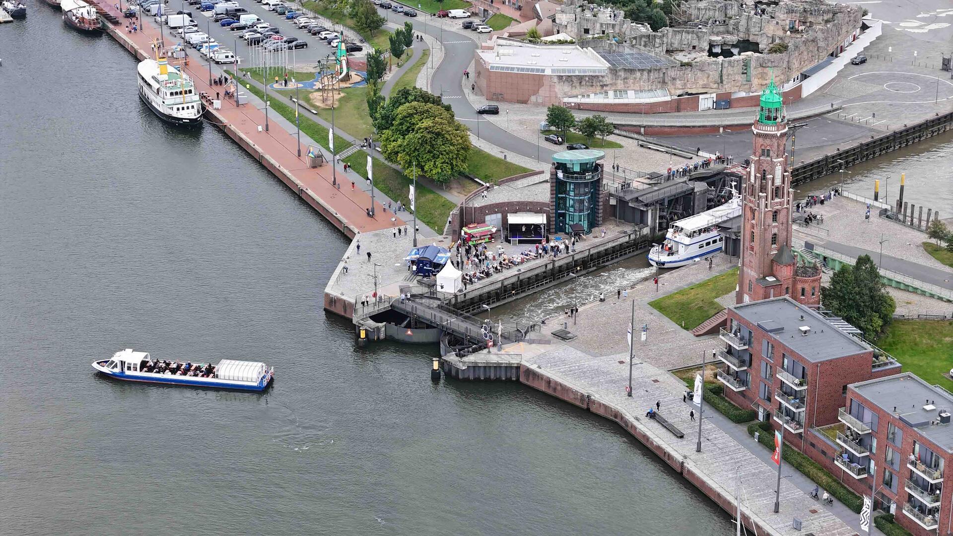 Schleuse Neuer Hafen Bremerhaven