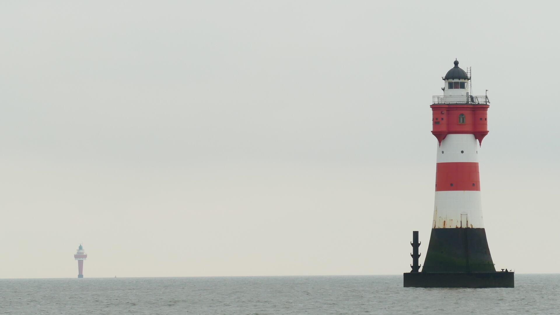 Der berühmte Leuchtturm „Roter Sand“: Ein Bremerhavener Rechtsanwalt will ihn am Standort erhalten.