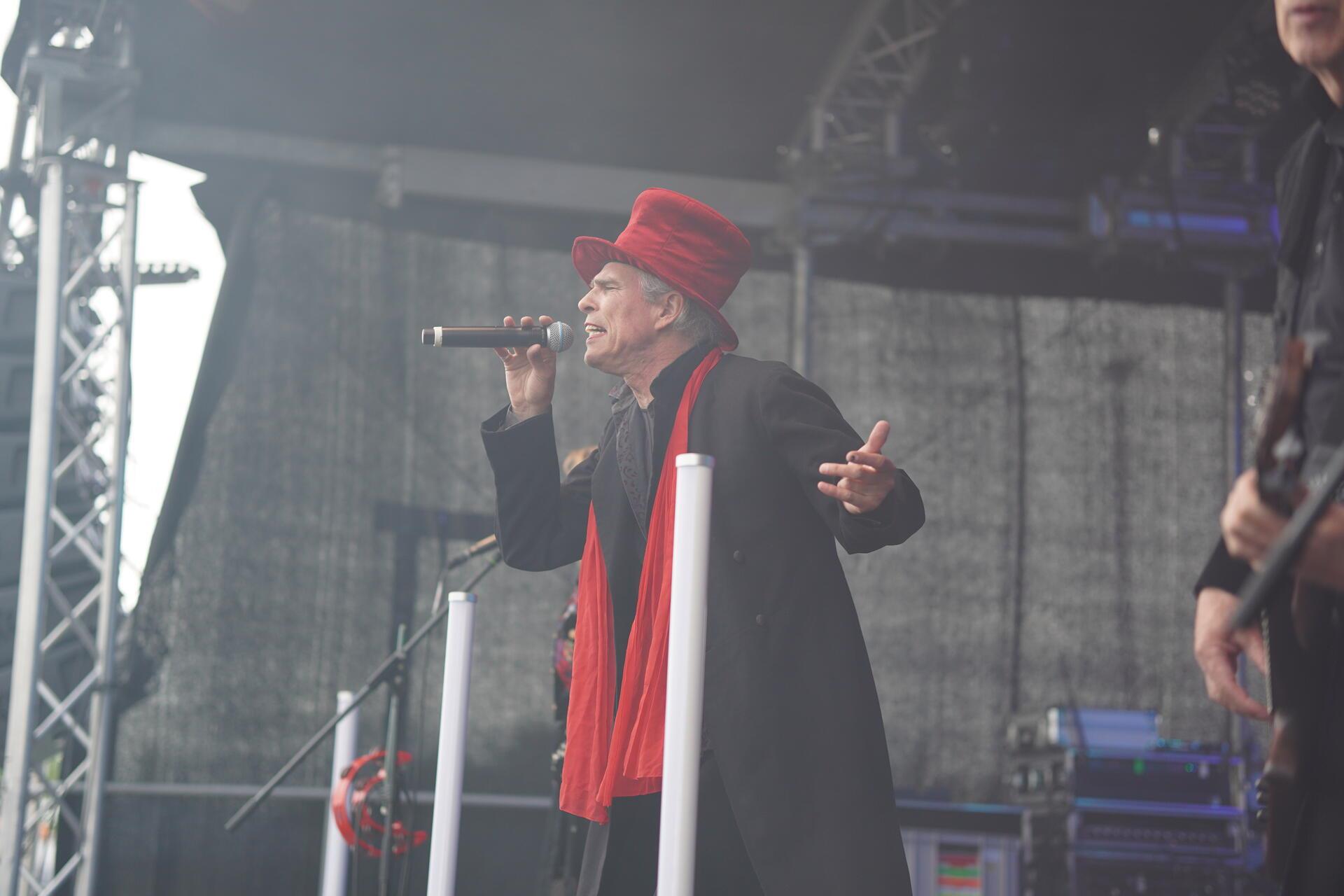 Der charismatische Frontmann von Brown Sugar lieferte eine gute Show ab. 