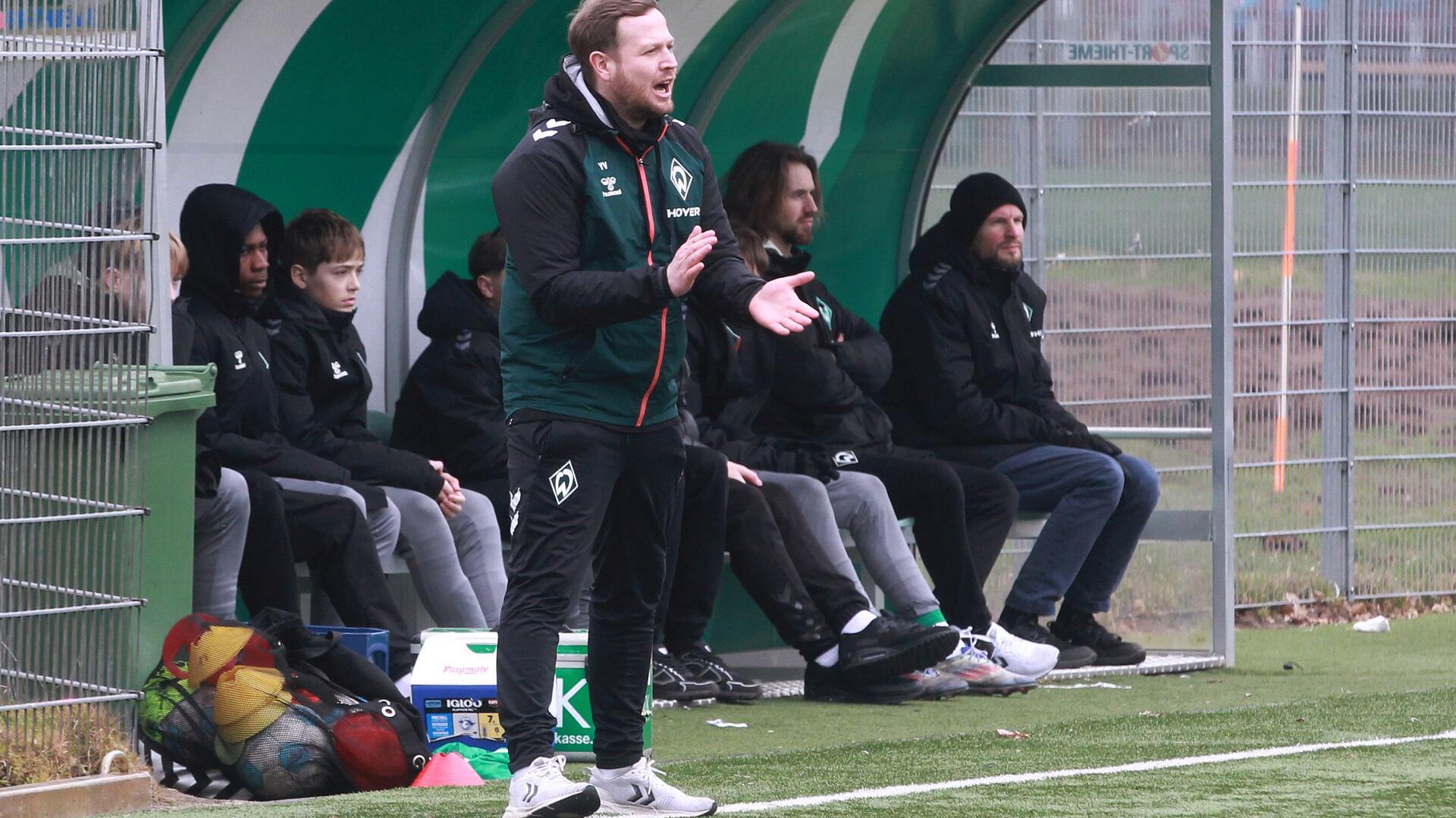 Der ehemalige A/O/Heeslingen-Trainer Yannick Viol gibt zur neuen Saison die U15 ab und wird Co-Trainer bei der Regionalliga-Mannschaft des SV Werder Bremen.