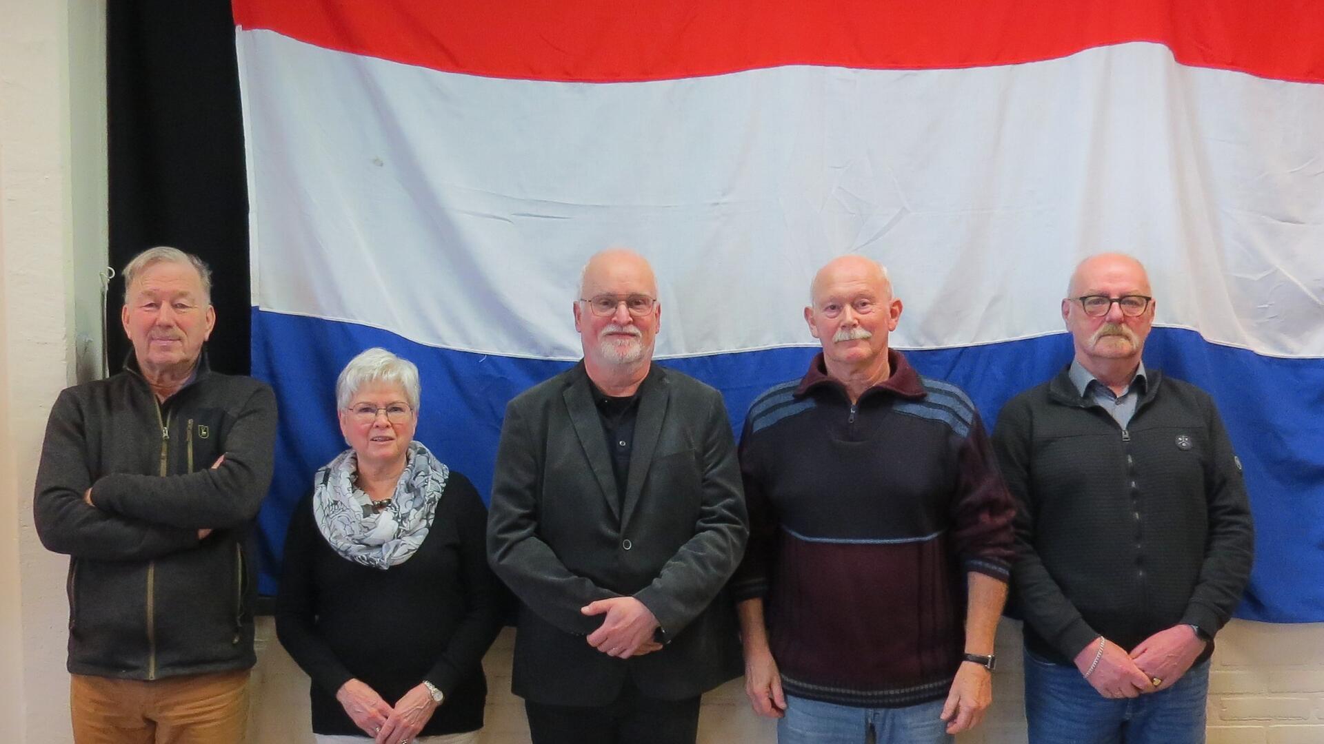 Vorstandsmitglieder des  Niederländischen Traditionsvereins Seedorf.