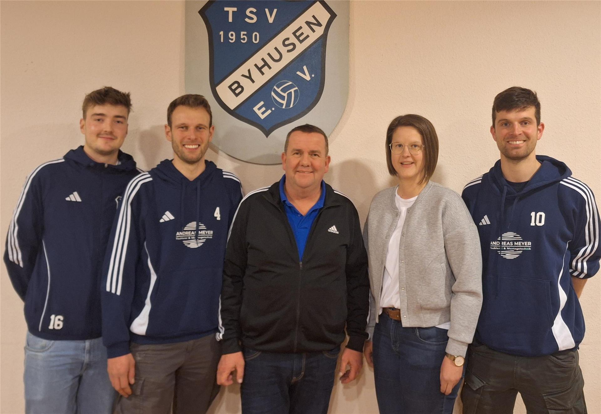 Der wiedergewählte Vorstand des TSV Byhusen.