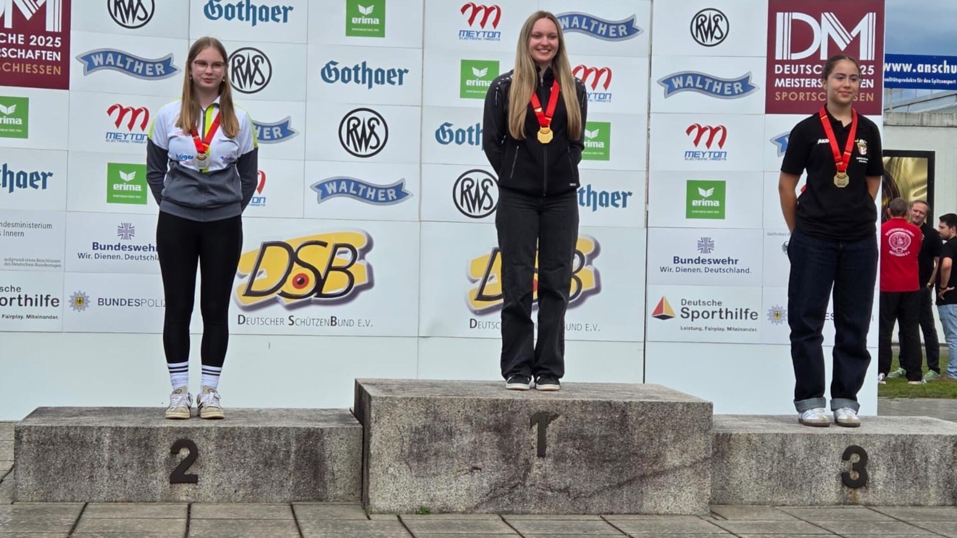 Deutsche Vizemeisterin: Hanna Busch (links) vom SV Nieder Ochtenhausen