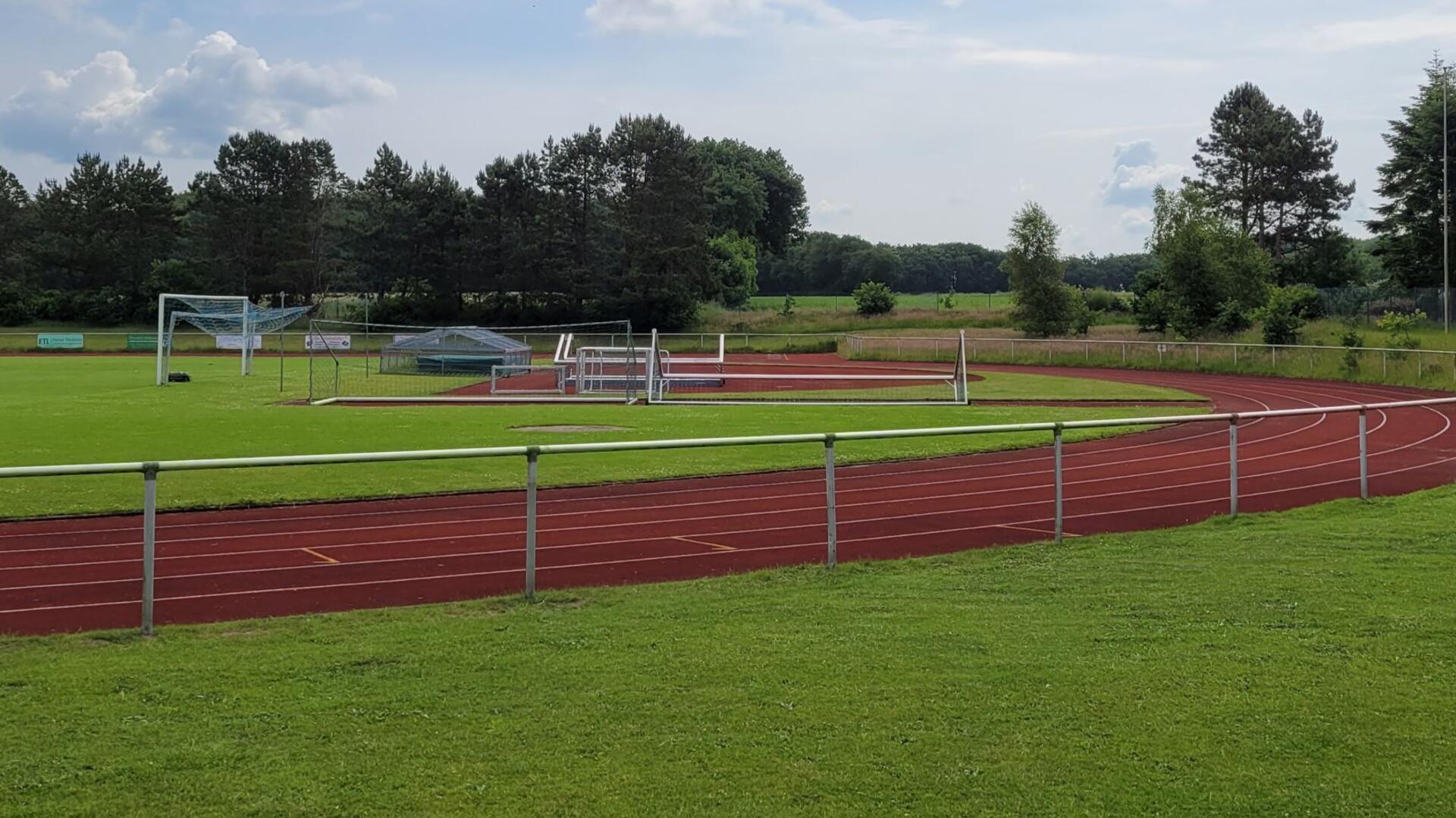 Die 400-Meter-Laufbahn auf dem Willi-Wicke-Sportplatz in Nordholz ist die einzige ihrer Art in der Gemeinde Wurster Nordseeküste.