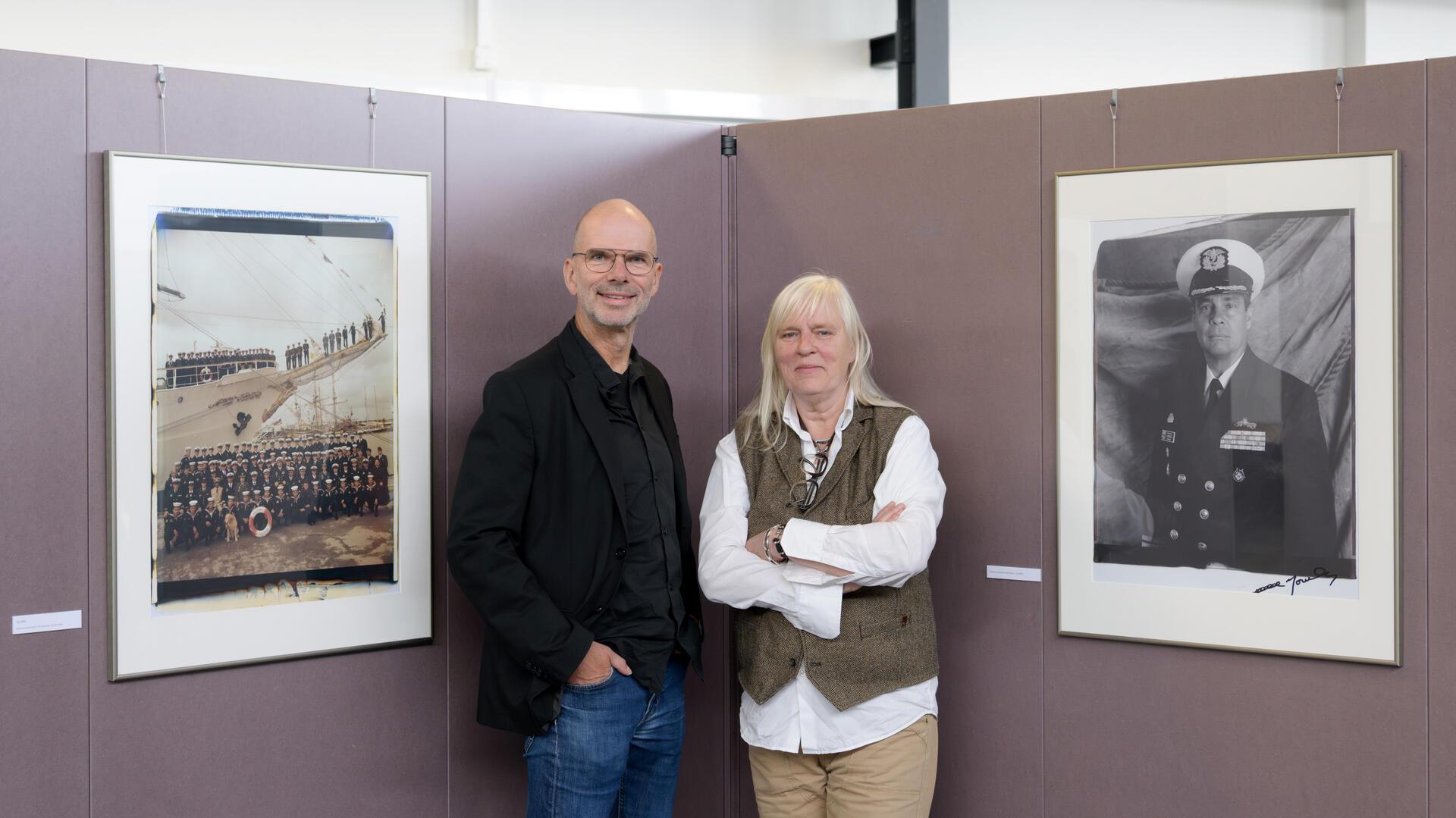 Die Bremer Fotografen Thomas Hellmann und Gaby Ahnert fotografierten während der Sail 2005 die Segler und ihre Besatzungen mit einer großen Polaroid-Kamera.