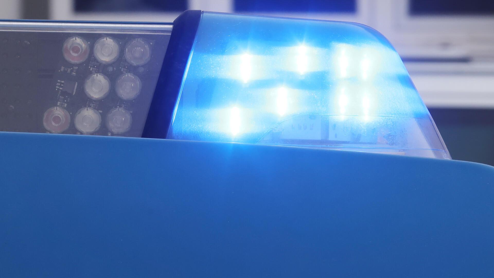 Die Bremerhavener Polizei ermittelt nach einem Raubüberfall in Lehe. Opfer ist ein 42-Jähriger.