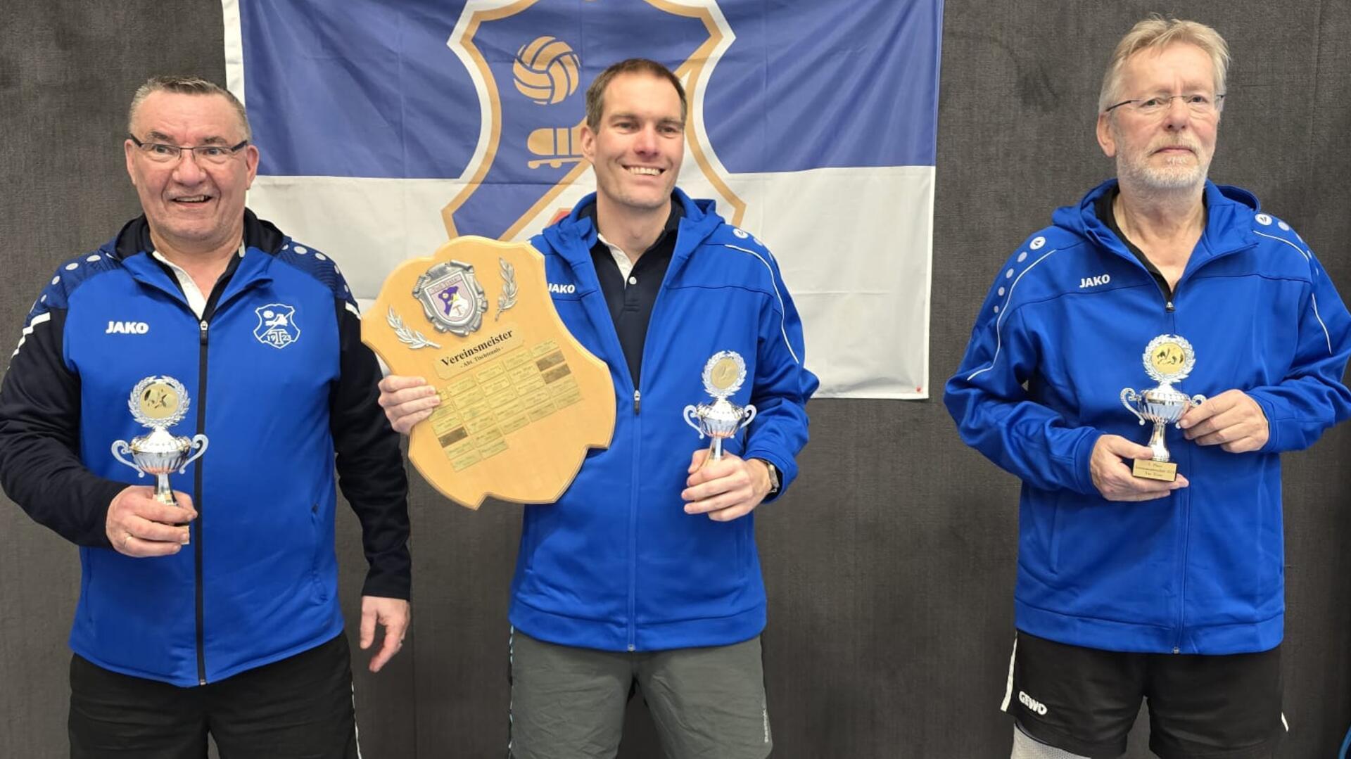 Die Finalisten (von links): Gerhard Rathjen, Daniel Gottschalk und Klaus Burfeind. 
