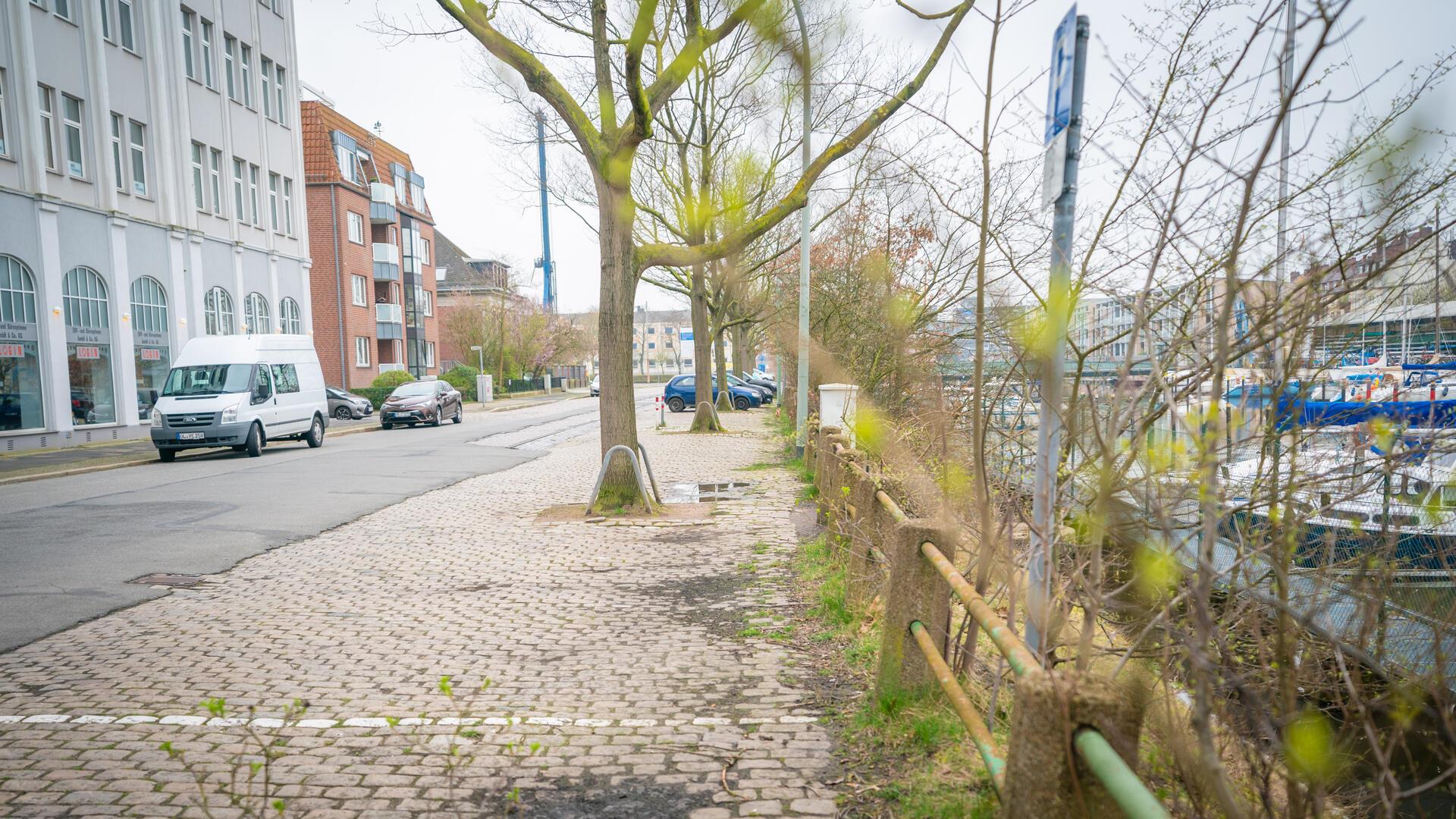 Die Kaistraße im Stadtteil Geestemünde soll bis 2028 neu gestaltet werden. 