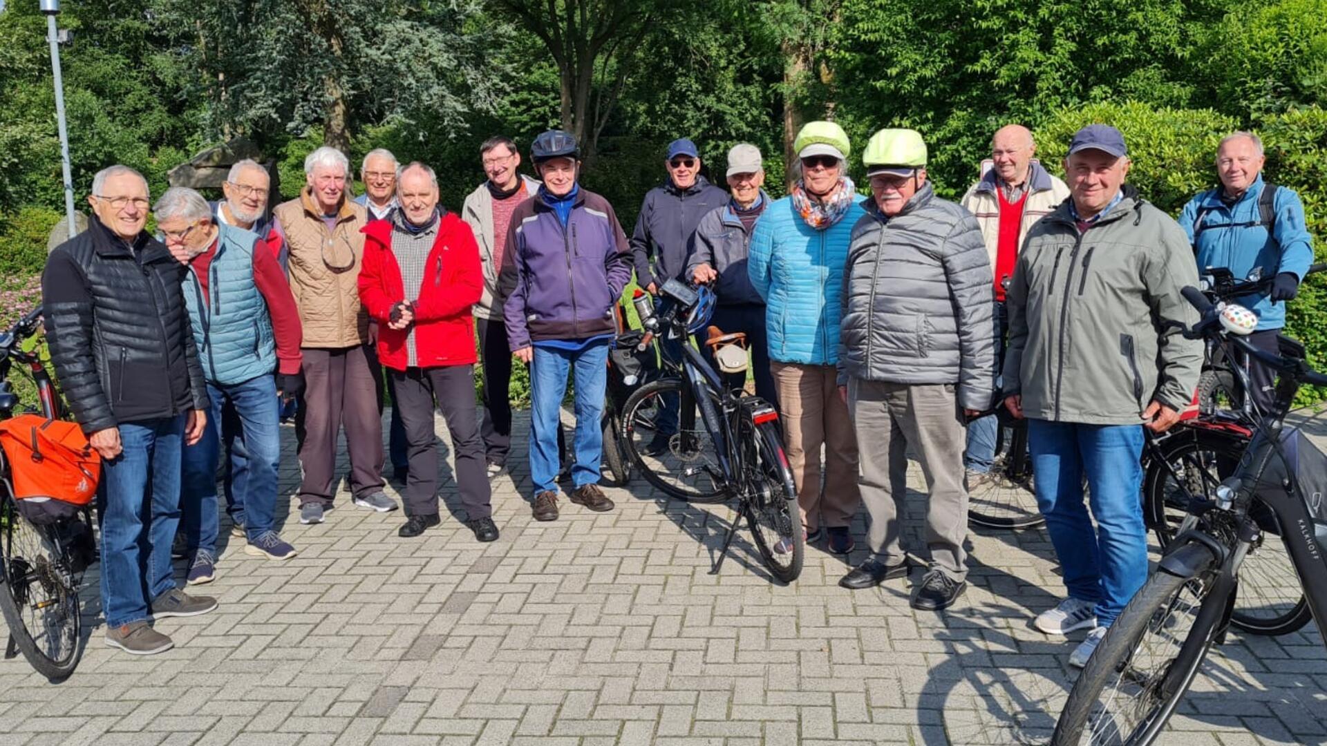 Die Mittwochsradler auf ihrer Tagestour.