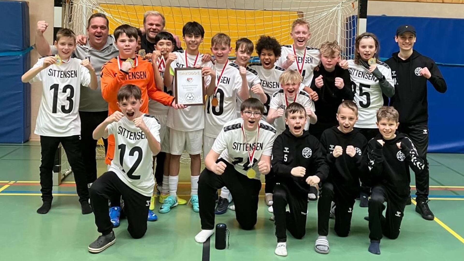Die U13-Mannschaft des VfL Sittensen sicherte sich in Tarmstedt den Titel bei der Hallen-Kreismeisterschaft.