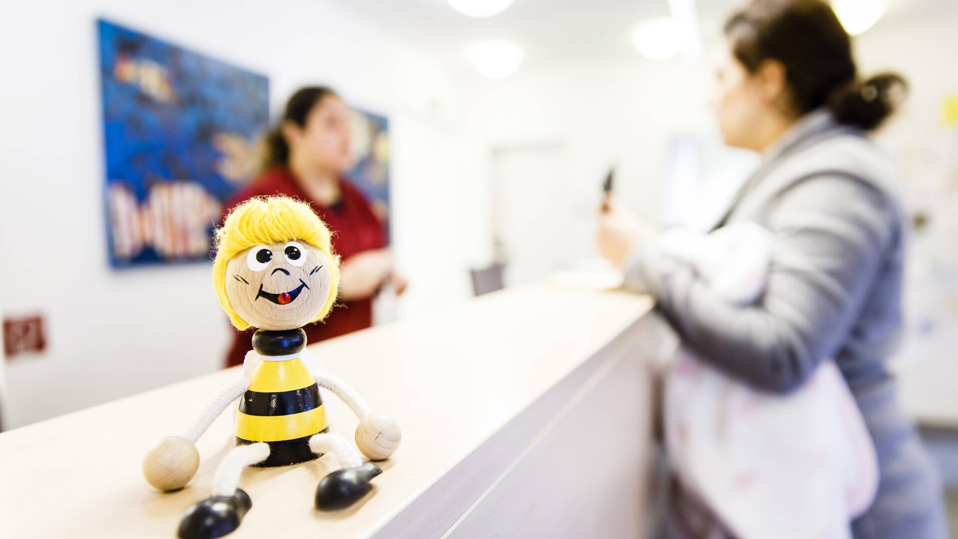 Die Wartezeiten in den Kinderarztpraxen werden in Bremerhaven immer länger. Die SPD will daher für mehr Kinderärzte sorgen.  