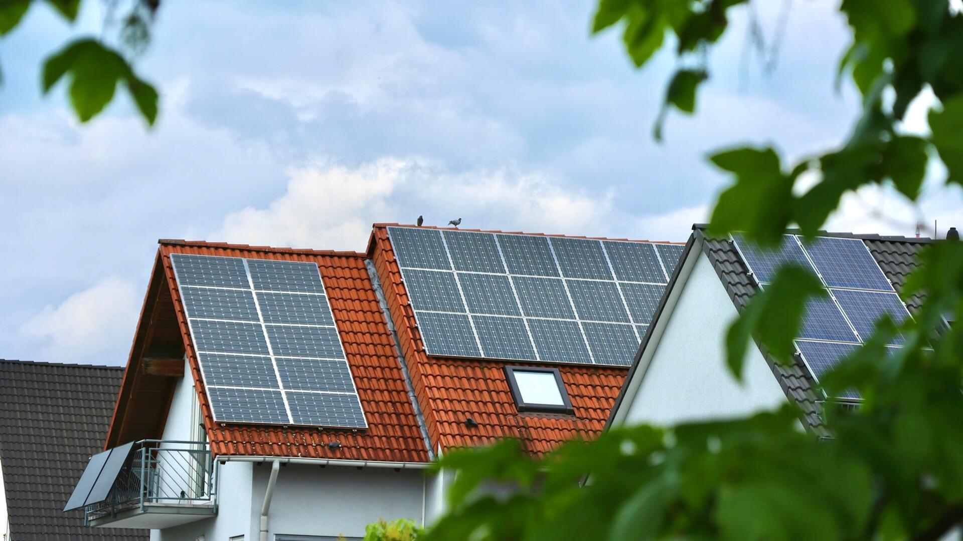 Ein Haus mit Solardach
