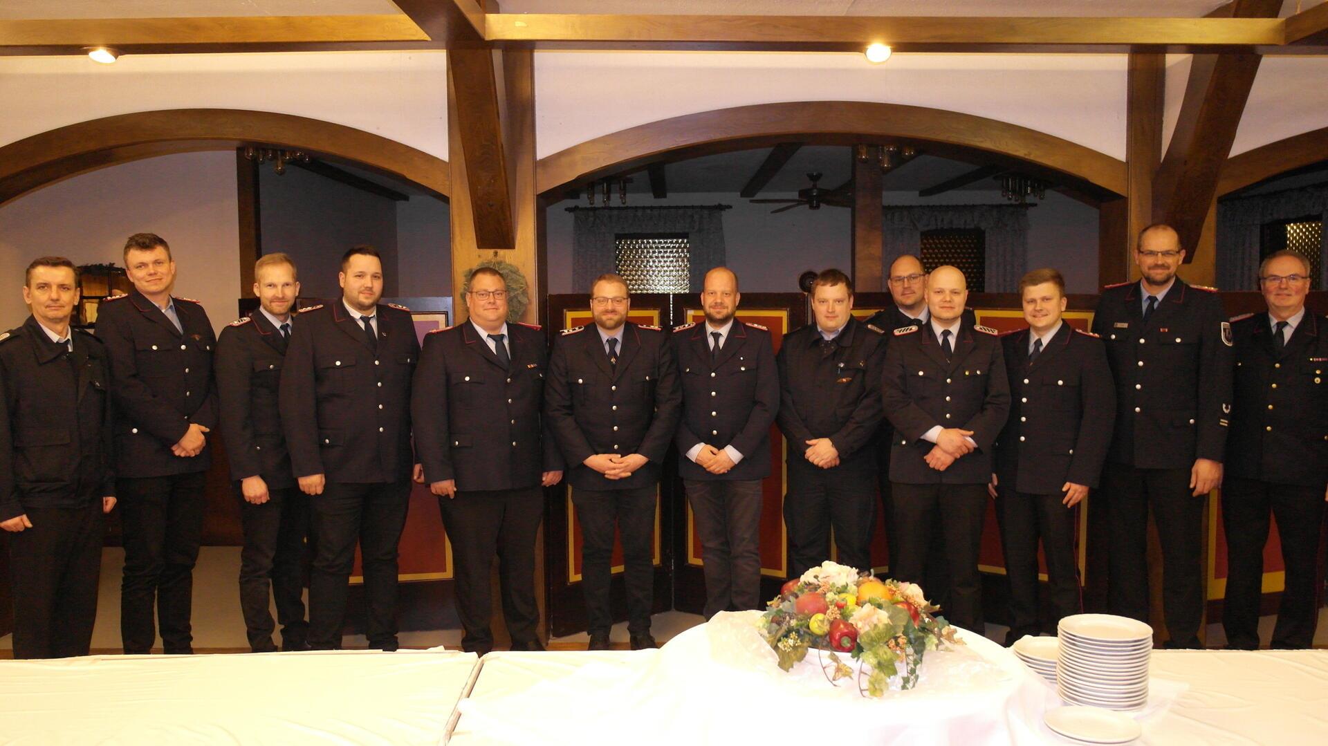 Die geehrten, gewählten und beförderten Mitglieder der Feuerwehren der Samtgemeinde Selsingen.