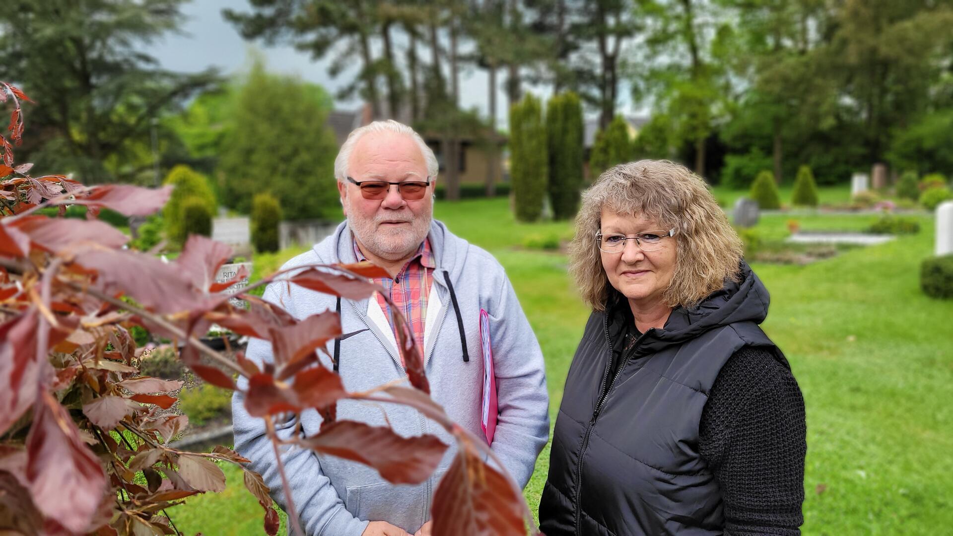 Friedhof Midlum, Sabine und Eberhard Stenschke