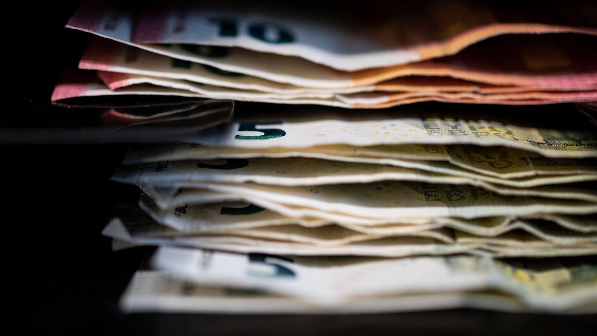 Ein neues Gesetz soll es dem Land erlauben, per Sparkommissar in den Bremerhavener Haushalt einzugreifen 